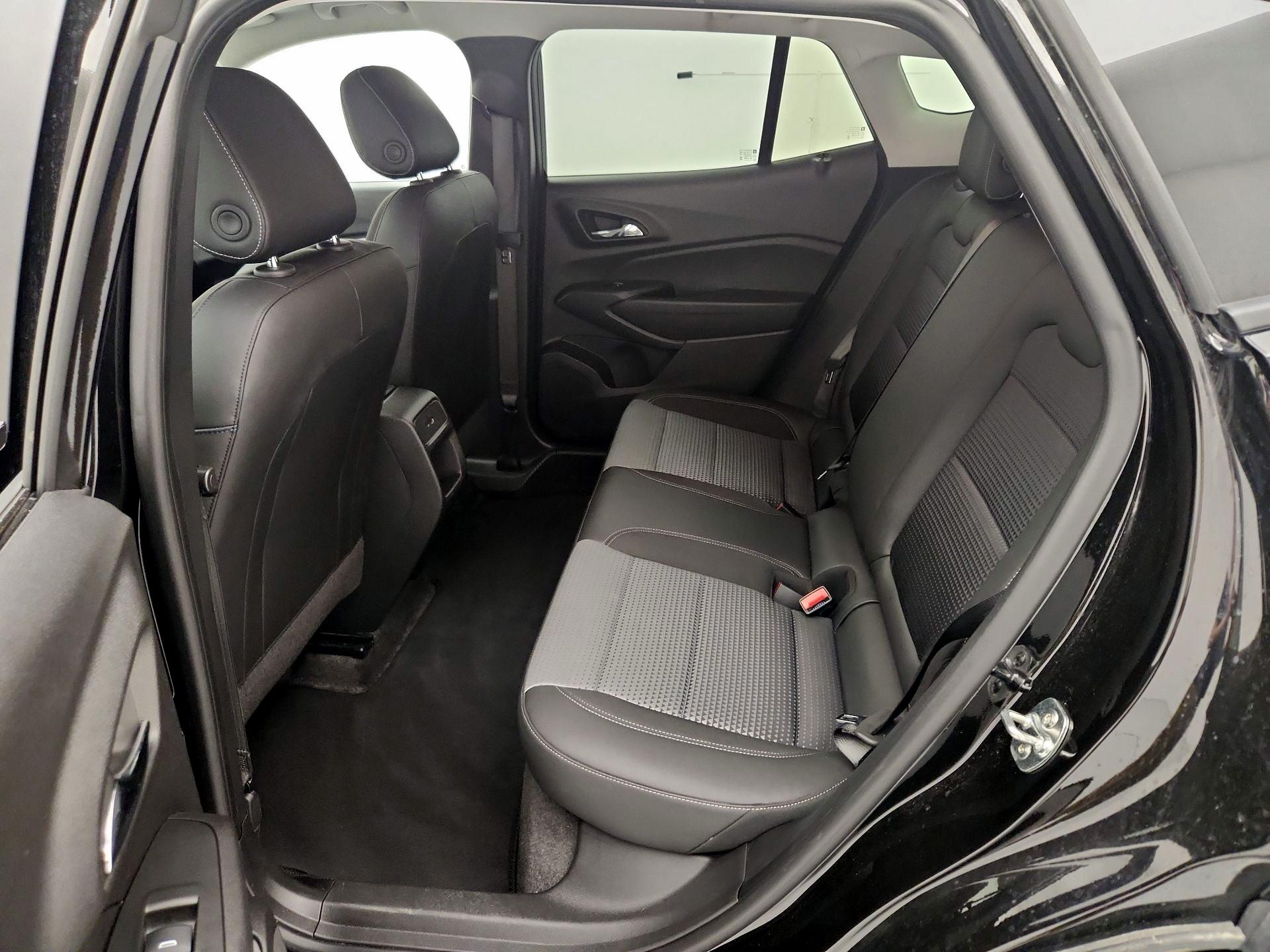 Thumbnail: 2025 Chevrolet Trax - 19