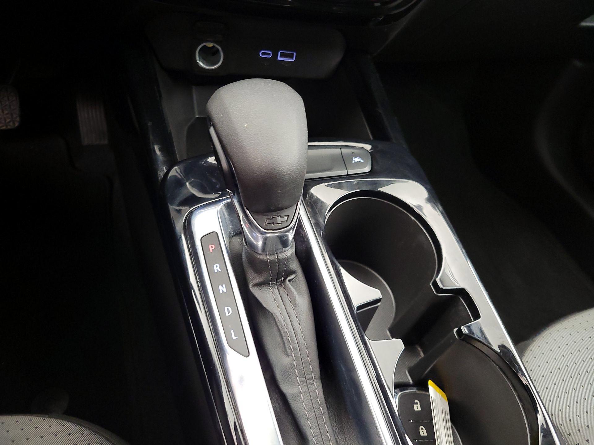 Thumbnail: 2025 Chevrolet Trax - 17