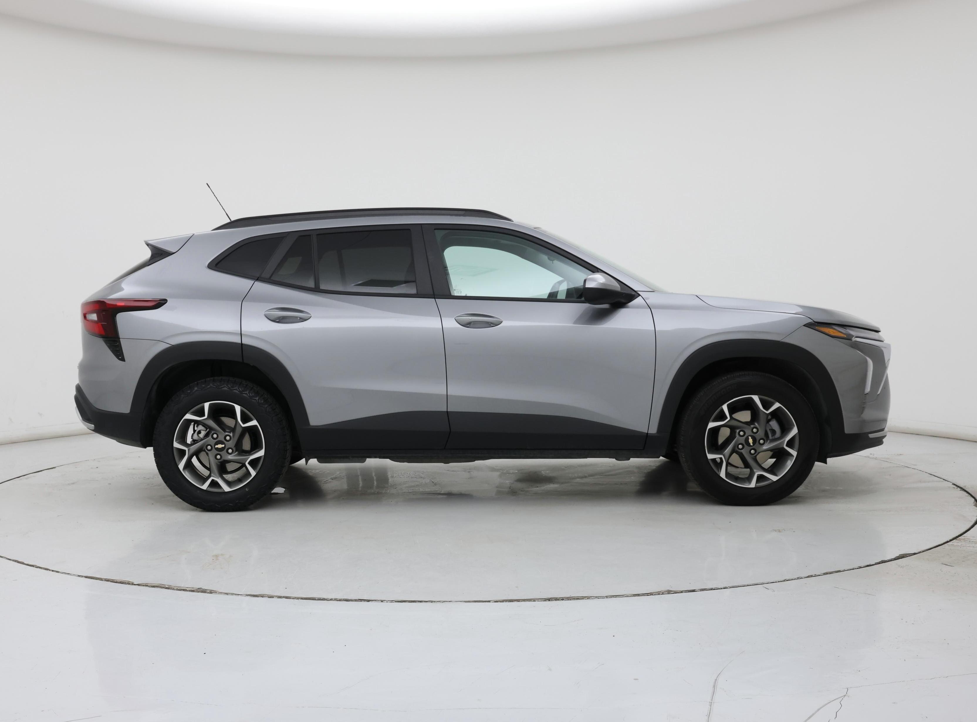 Thumbnail: 2025 Chevrolet Trax - 7