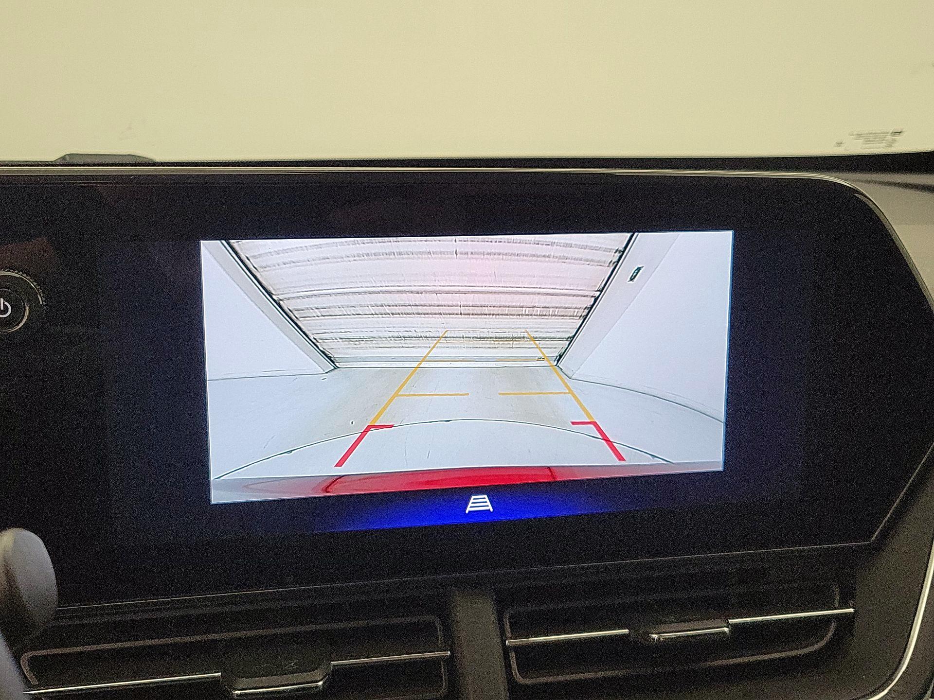 Thumbnail: 2025 Chevrolet Trax - 14