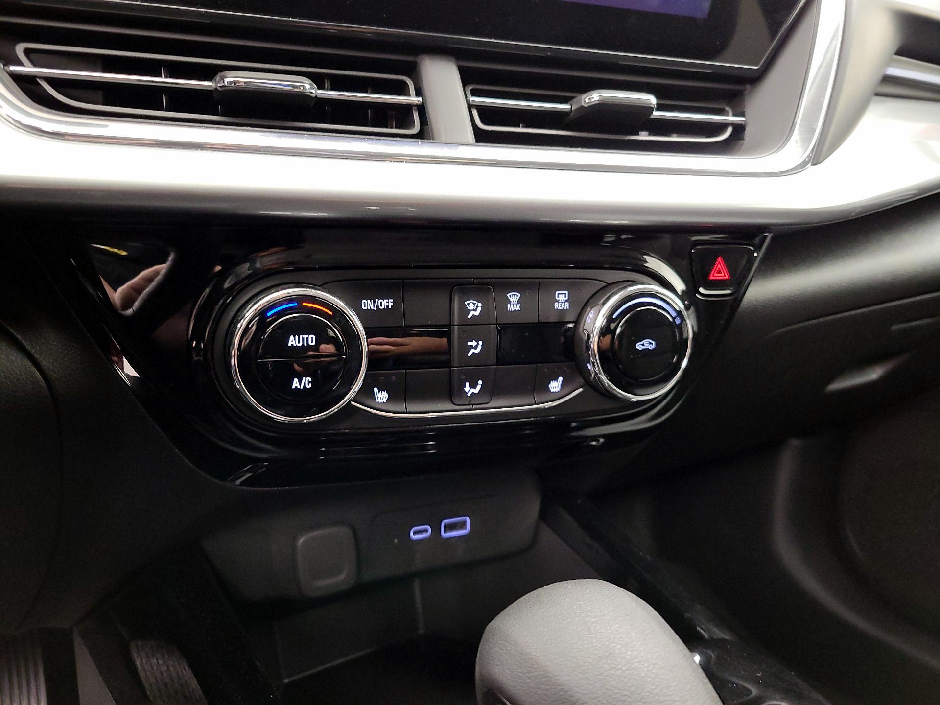 Thumbnail: 2025 Chevrolet Trax - 16