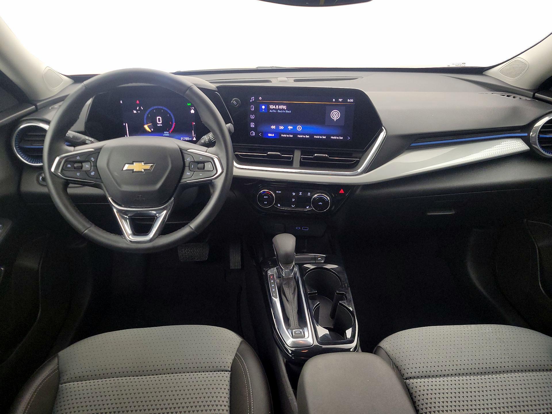 Thumbnail: 2025 Chevrolet Trax - 9