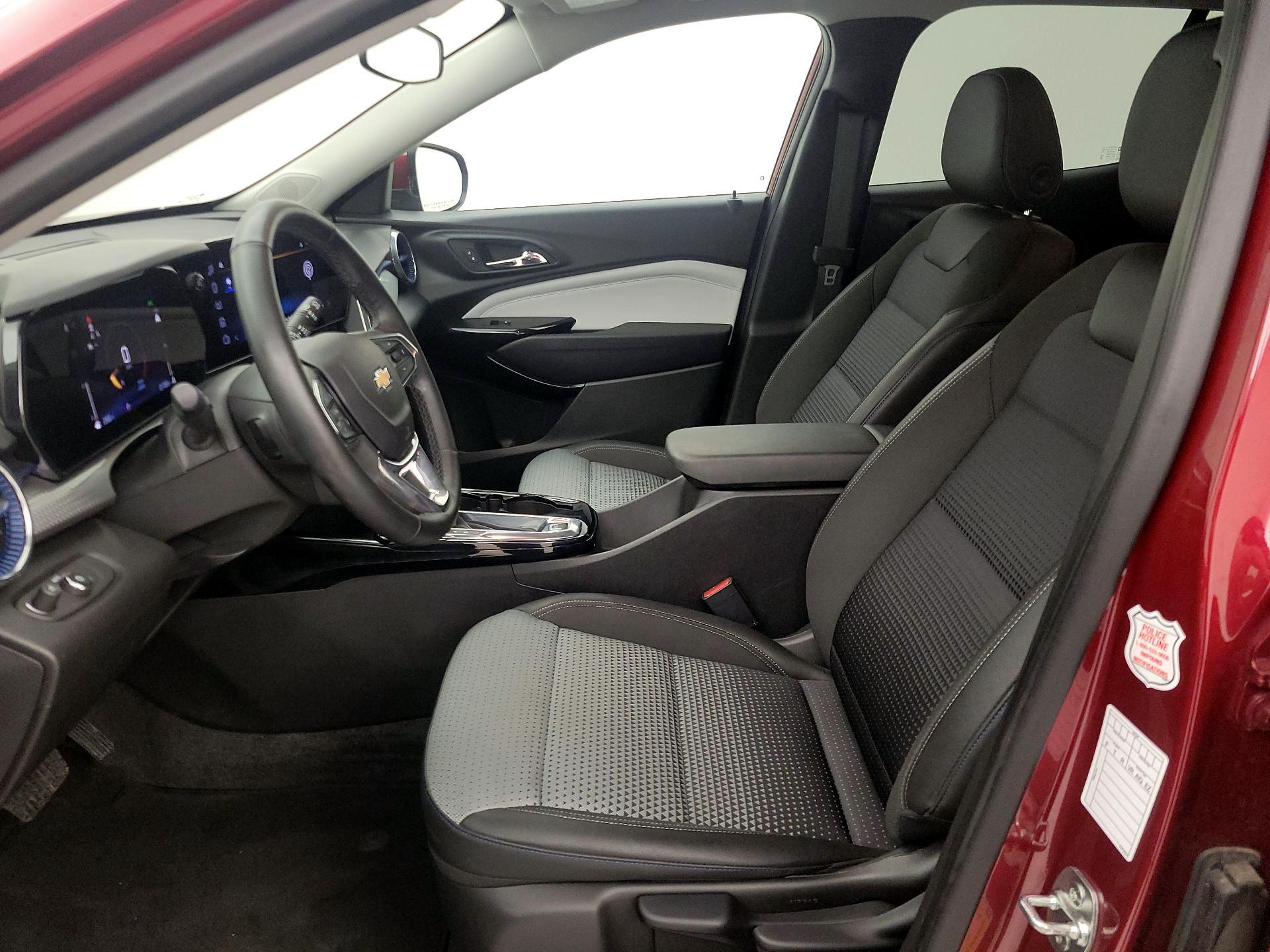 Thumbnail: 2025 Chevrolet Trax - 11