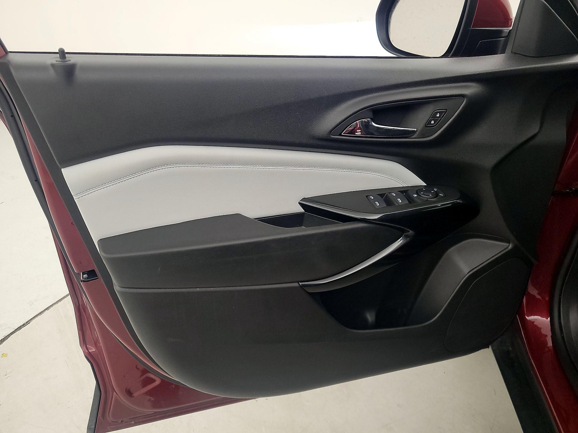 Thumbnail: 2025 Chevrolet Trax - 12