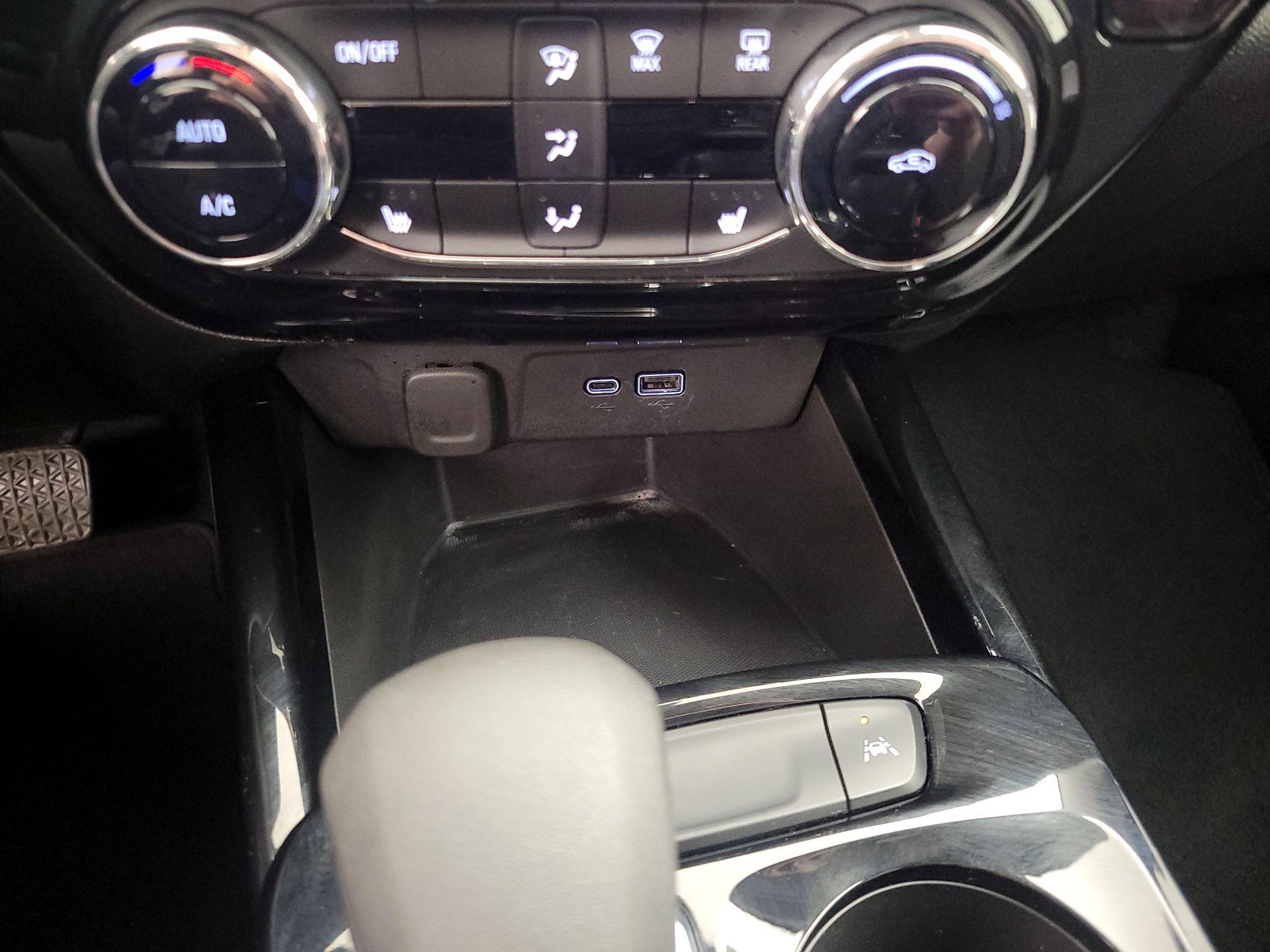 Thumbnail: 2025 Chevrolet Trax - 18