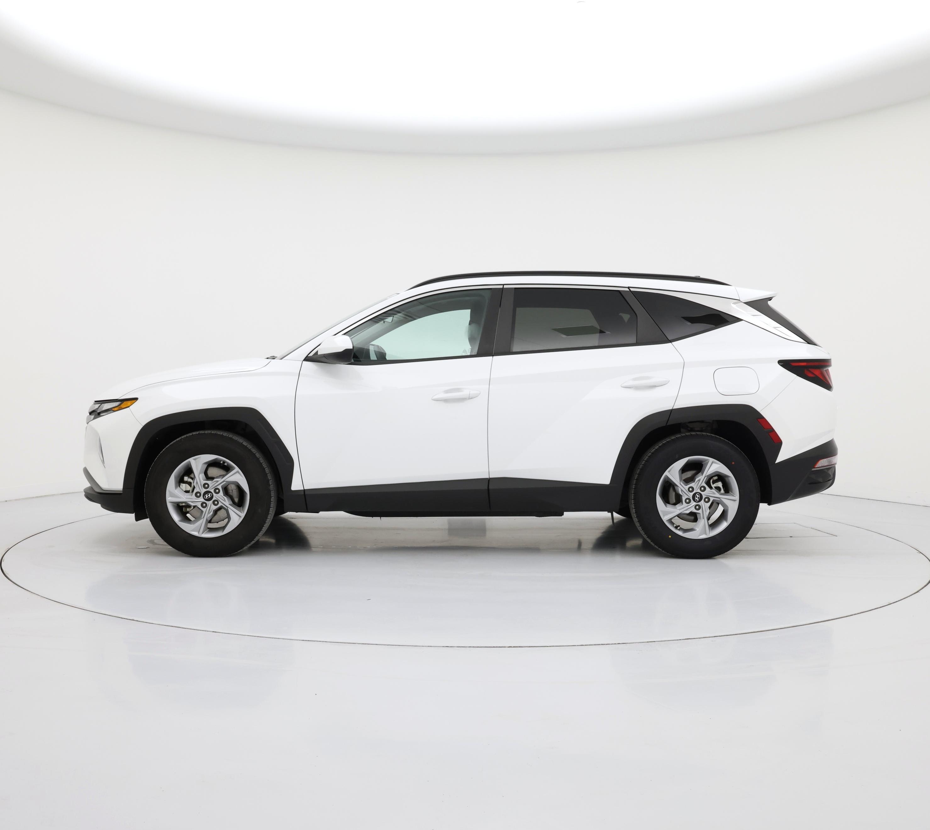 Thumbnail: 2024 Hyundai Tucson - 3