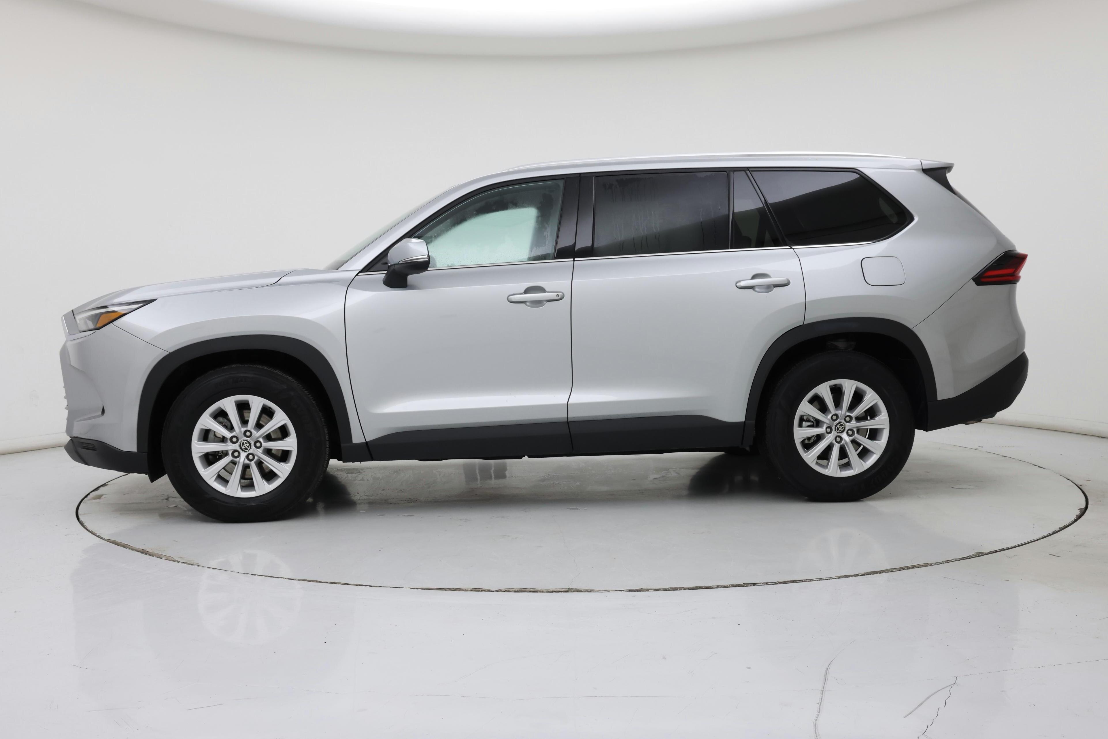 Thumbnail: 2025 Toyota Grand Highlander - 3