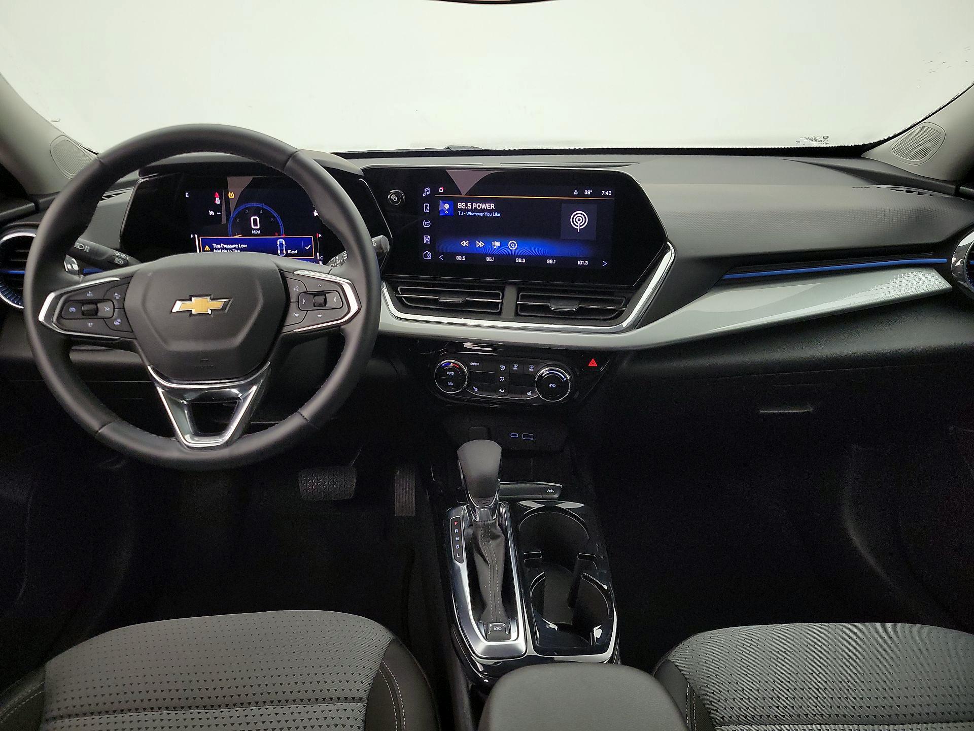 Thumbnail: 2025 Chevrolet Trax - 9