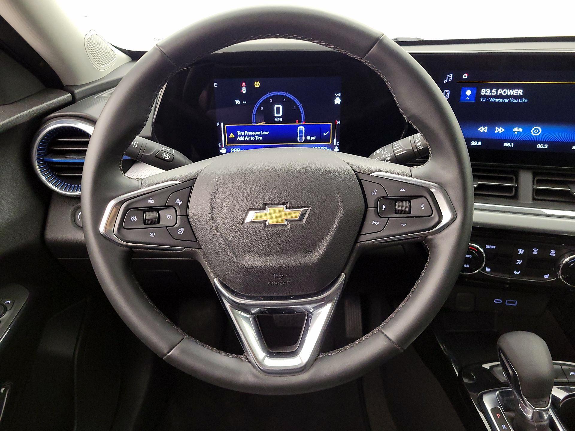 Thumbnail: 2025 Chevrolet Trax - 10