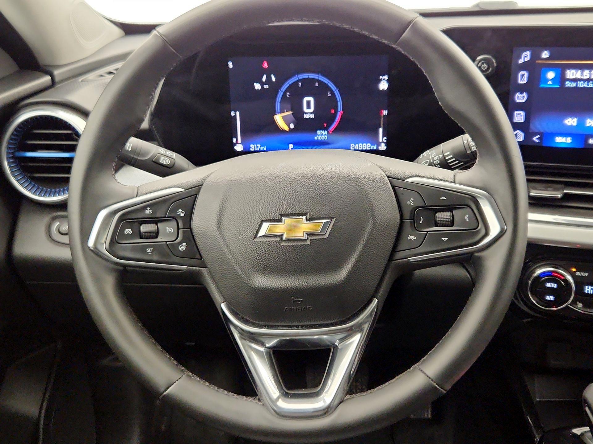 Thumbnail: 2025 Chevrolet Trax - 10