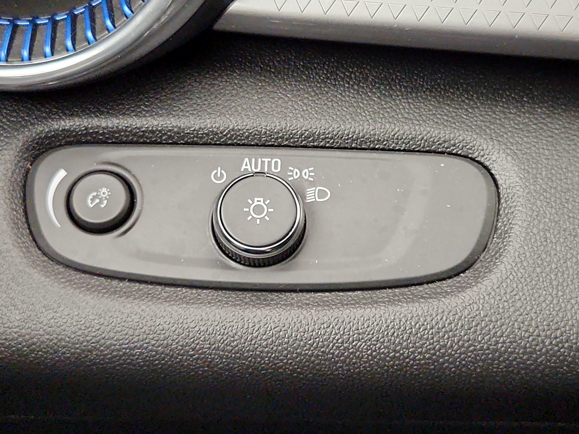 Thumbnail: 2025 Chevrolet Trax - 13