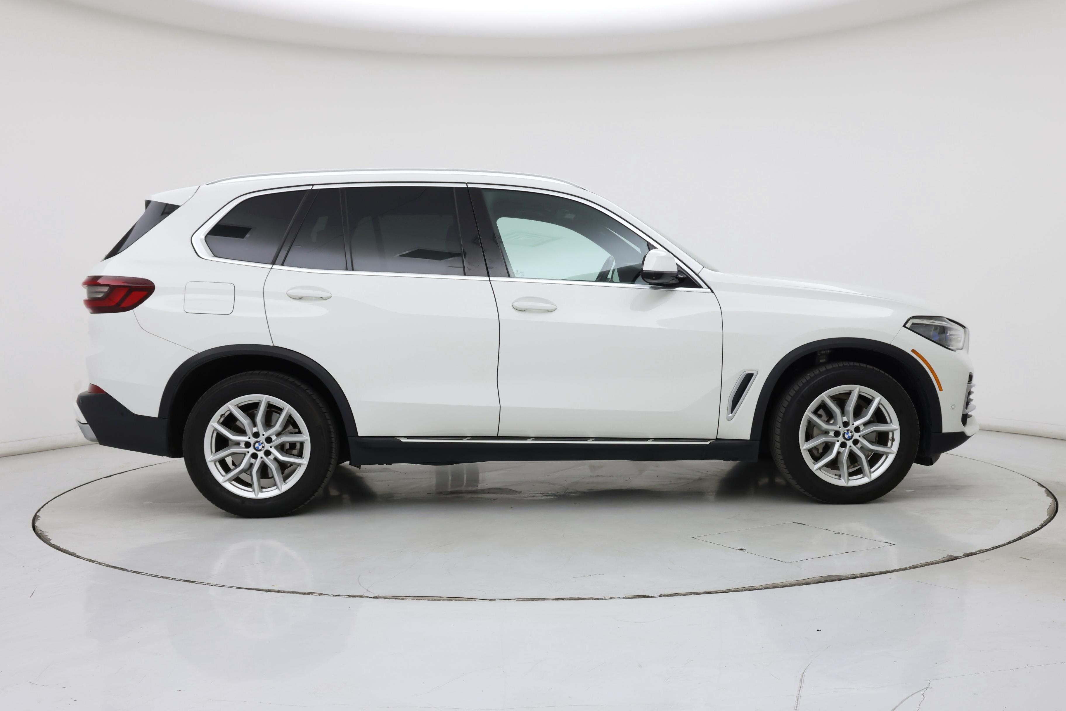 Thumbnail: 2022 BMW X5 - 7