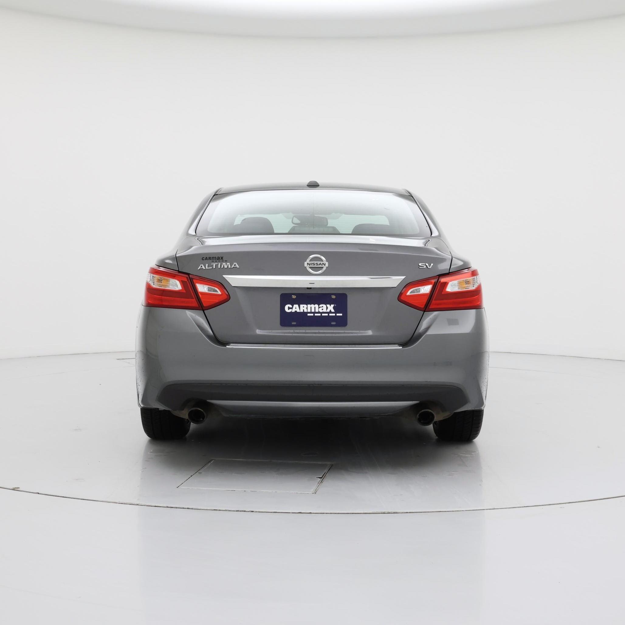 Thumbnail: 2017 Nissan Altima - 6