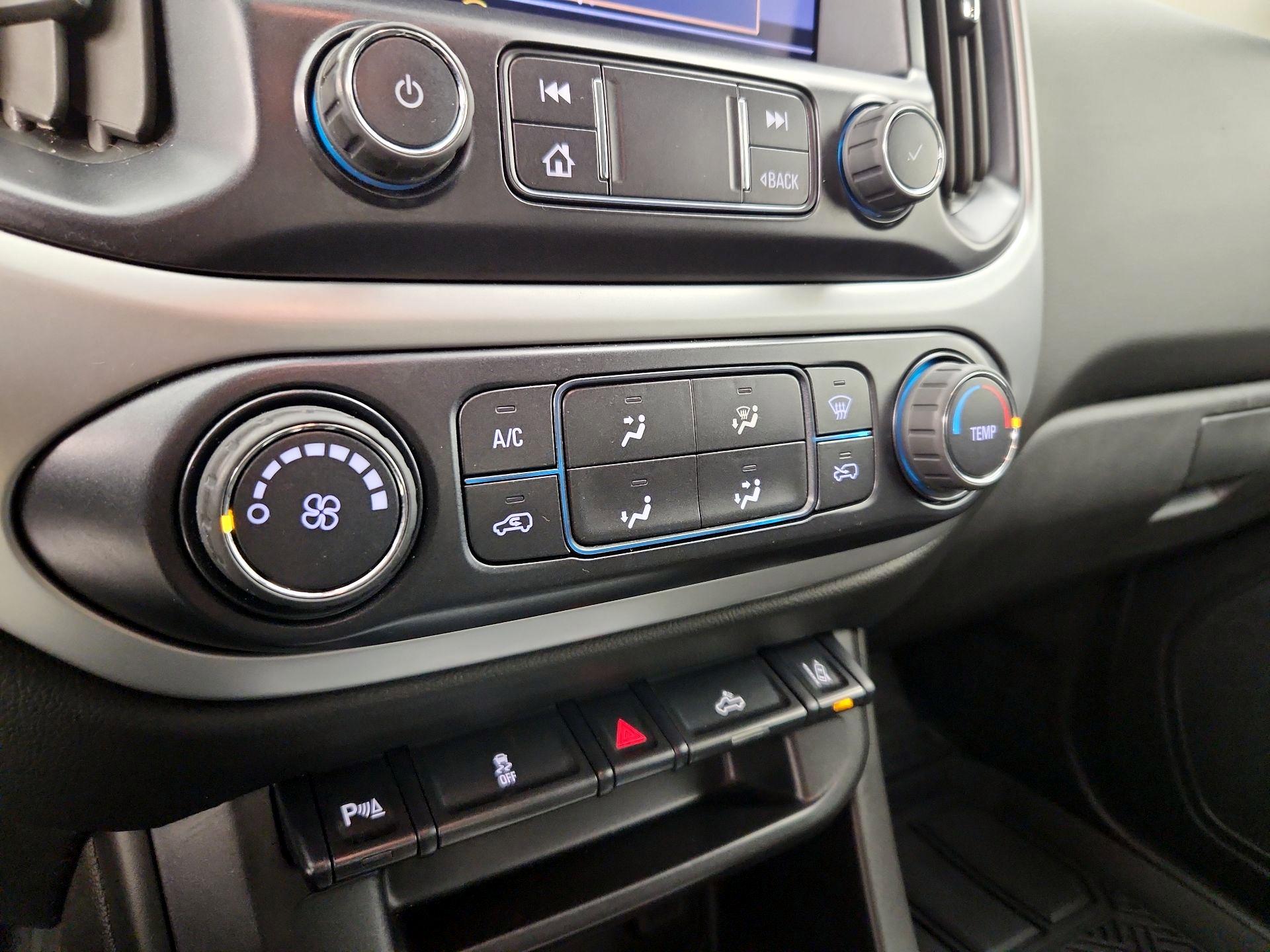 Thumbnail: 2022 Chevrolet Colorado - 16