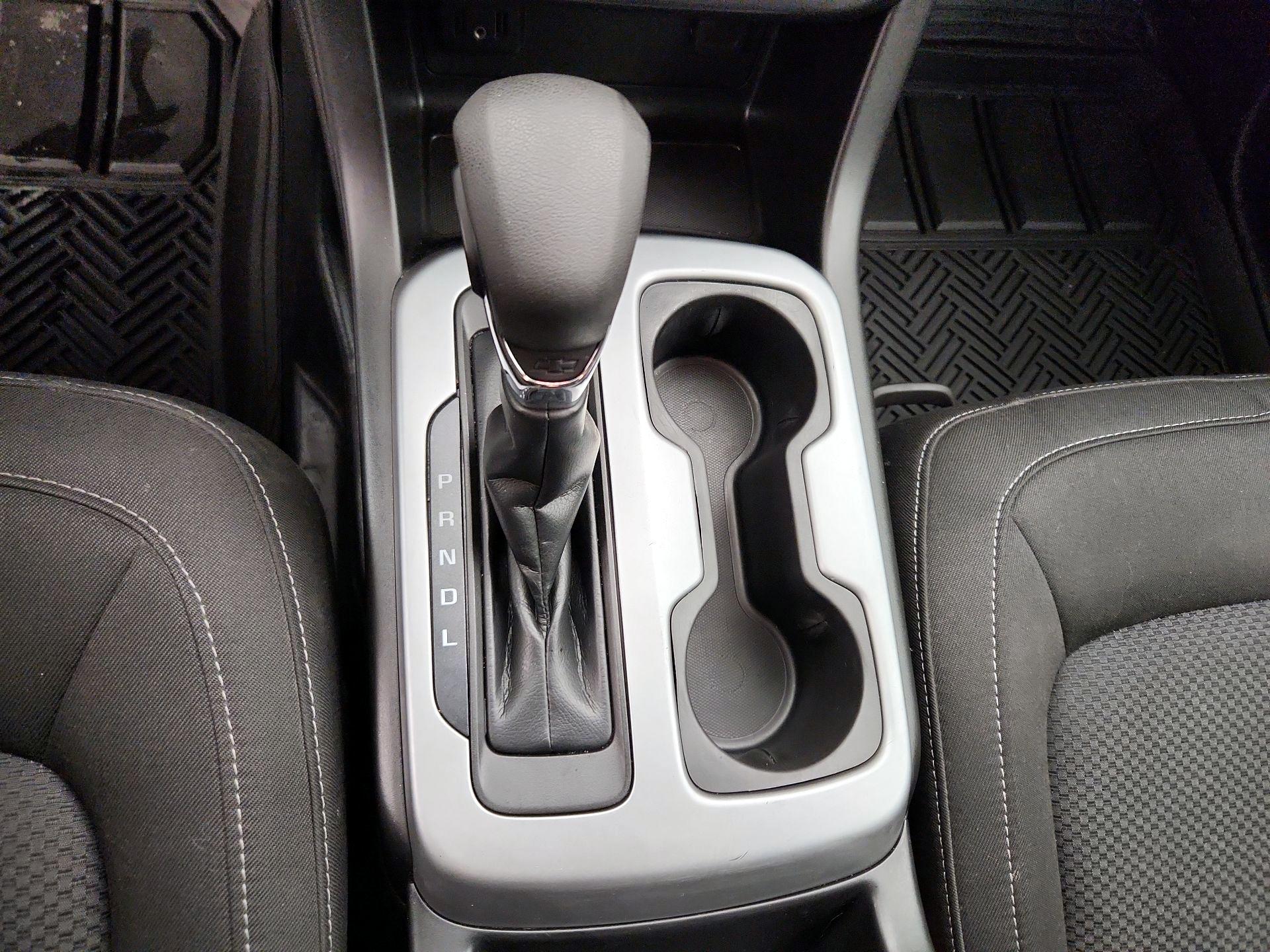 Thumbnail: 2022 Chevrolet Colorado - 17