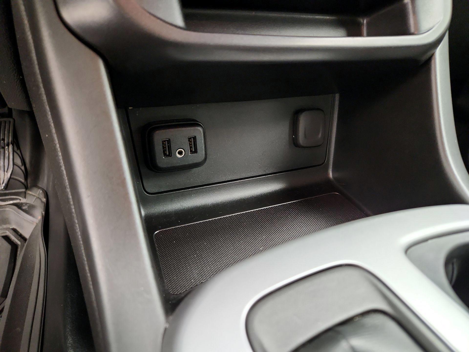 Thumbnail: 2022 Chevrolet Colorado - 18