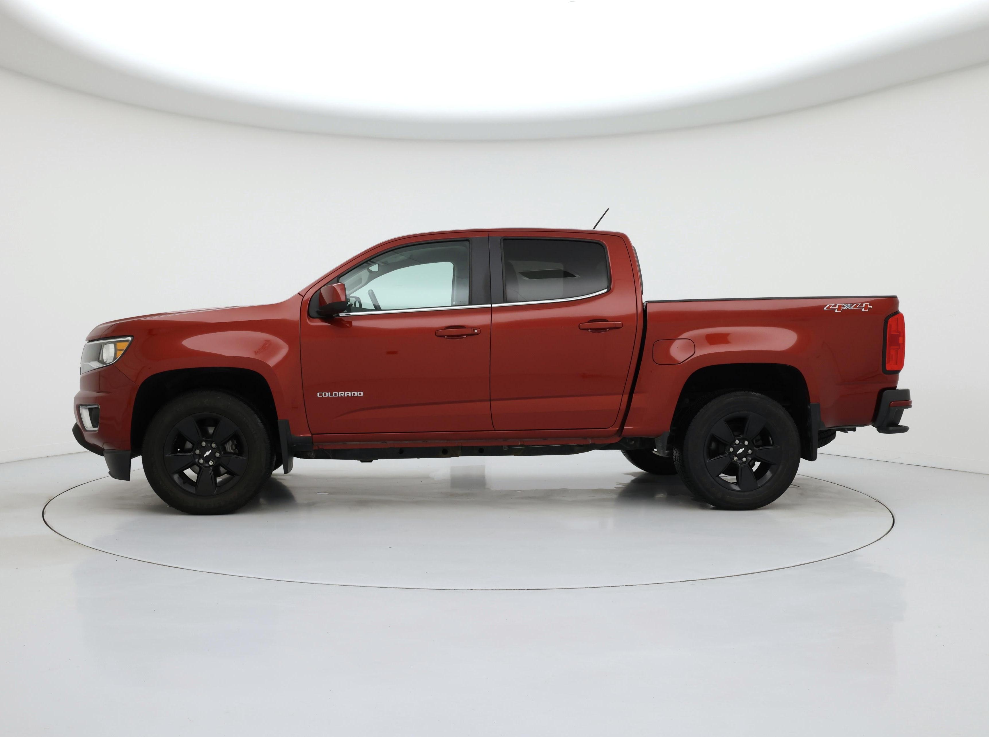 Thumbnail: 2016 Chevrolet Colorado - 3