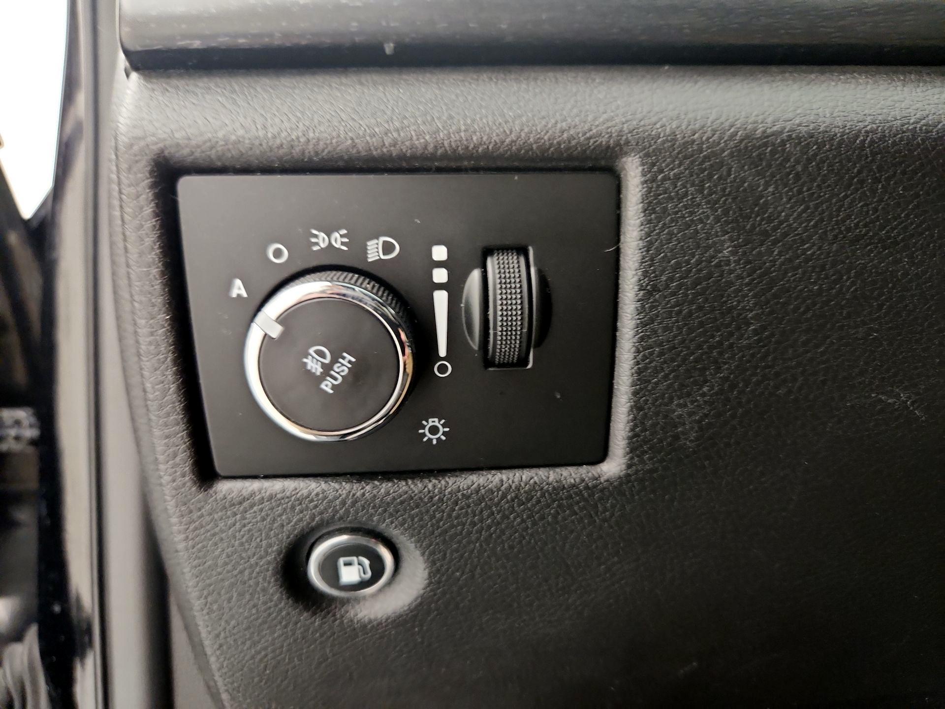 Thumbnail: 2018 Jeep Grand Cherokee - 13