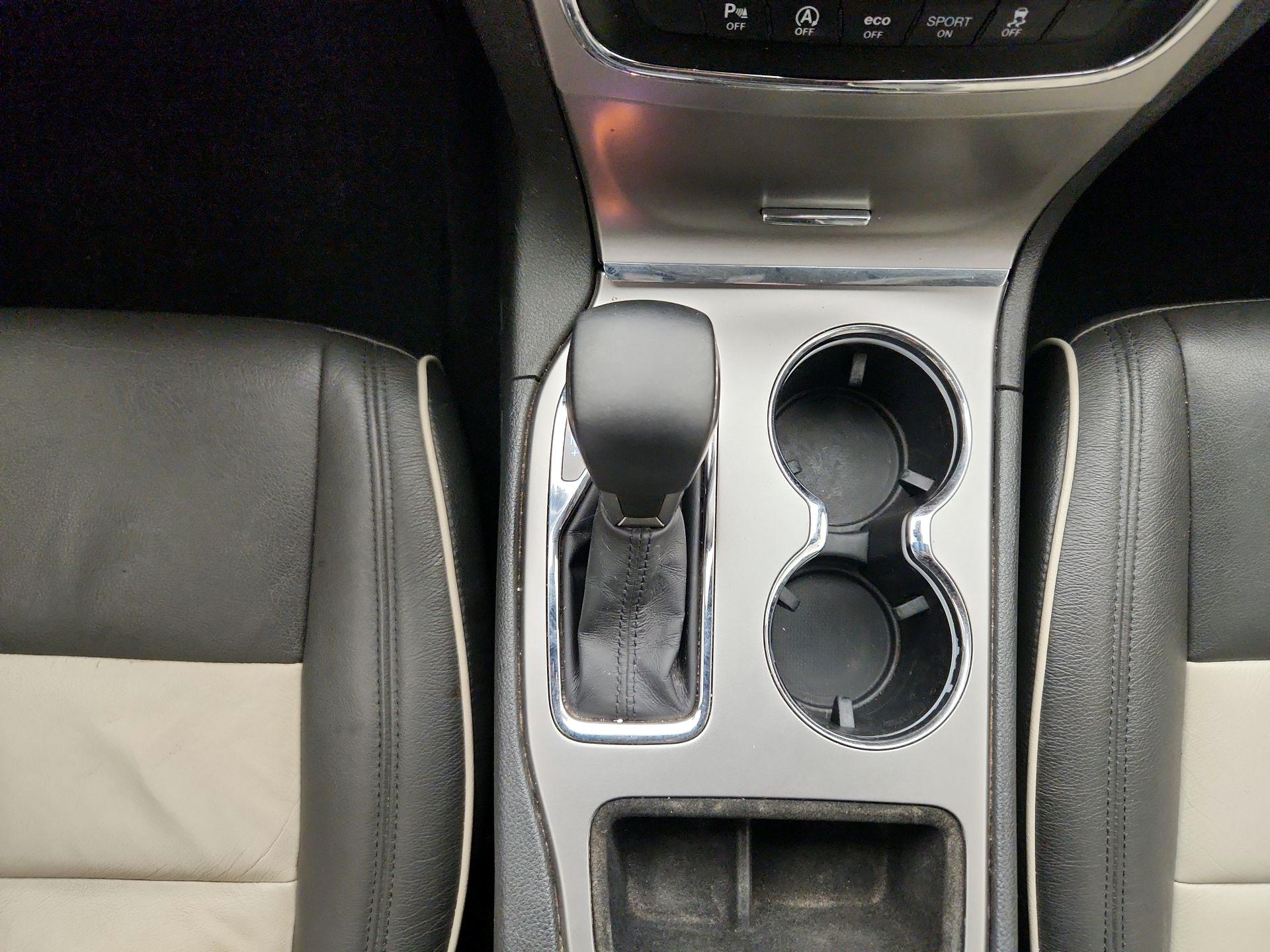 Thumbnail: 2018 Jeep Grand Cherokee - 17