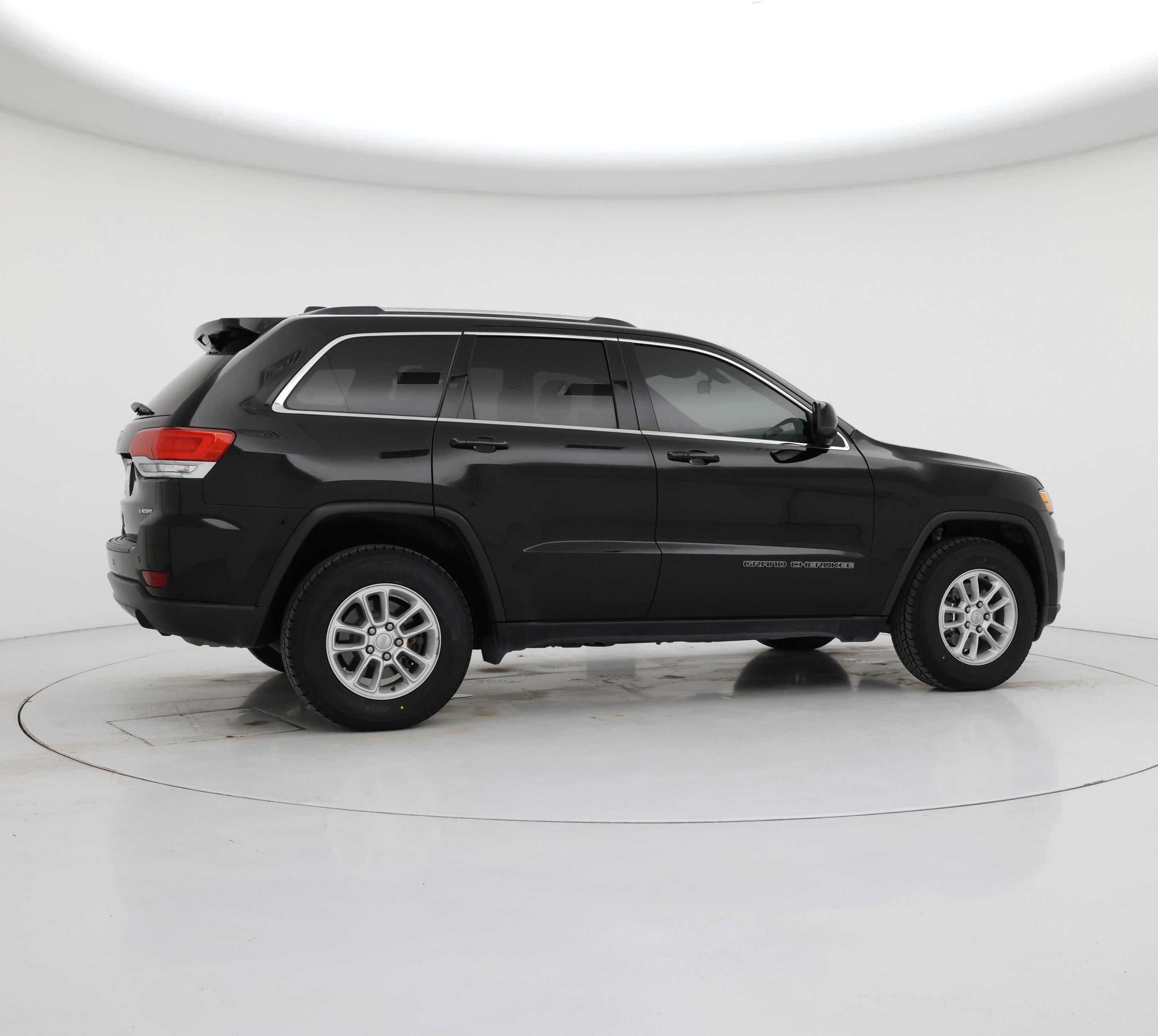 Thumbnail: 2018 Jeep Grand Cherokee - 8