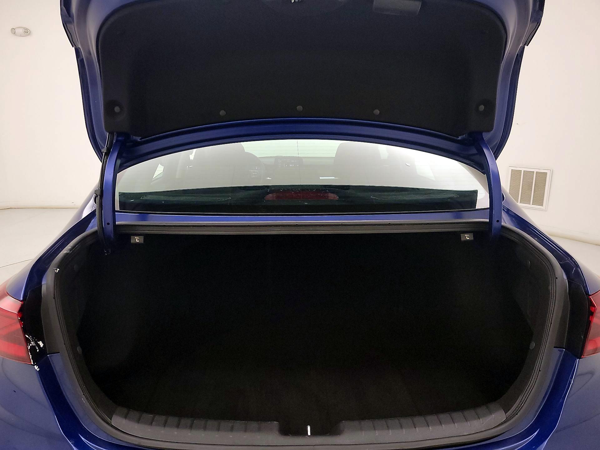 Thumbnail: 2023 Kia Forte - 20