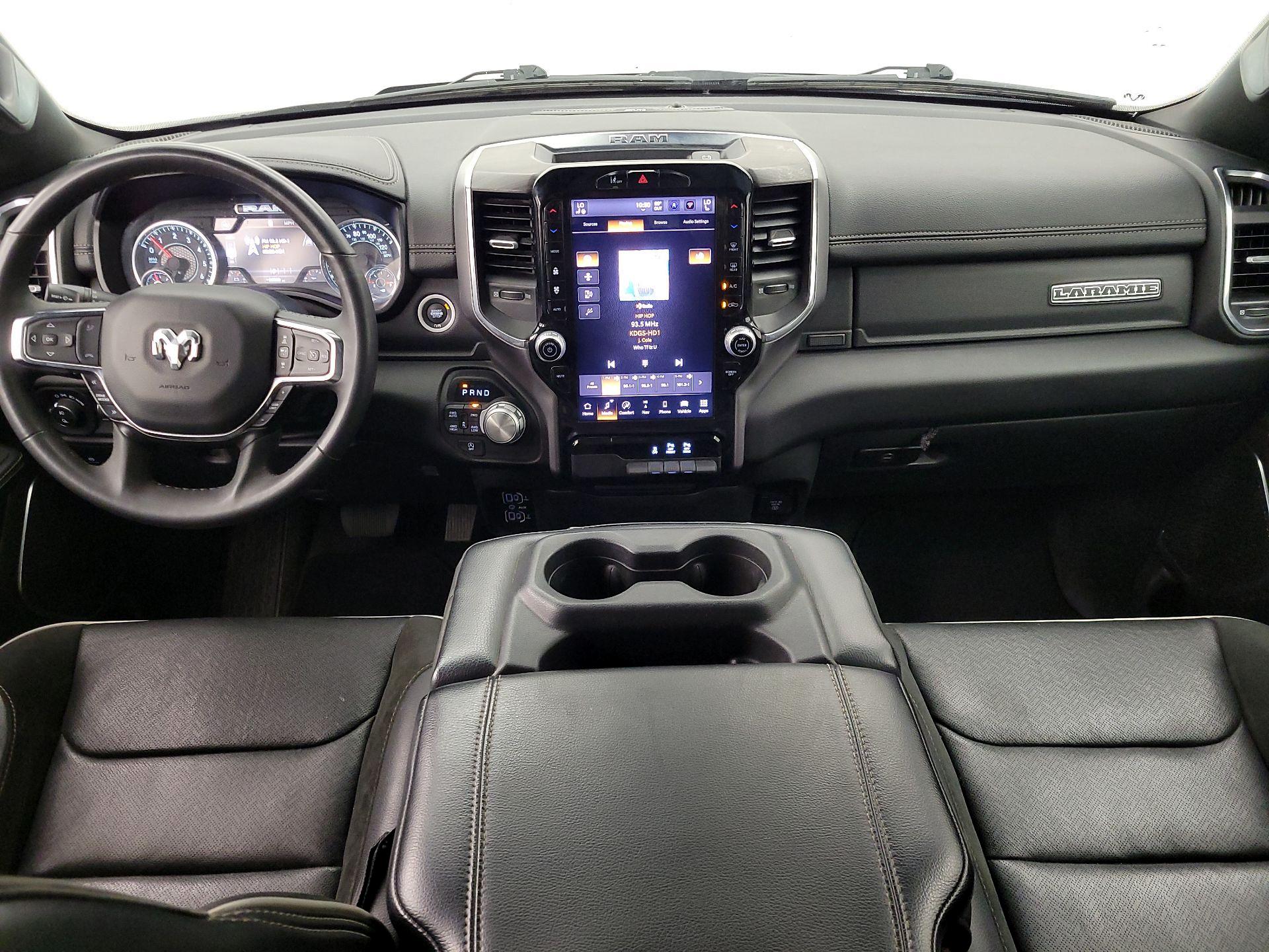 Thumbnail: 2025 RAM 1500 - 9