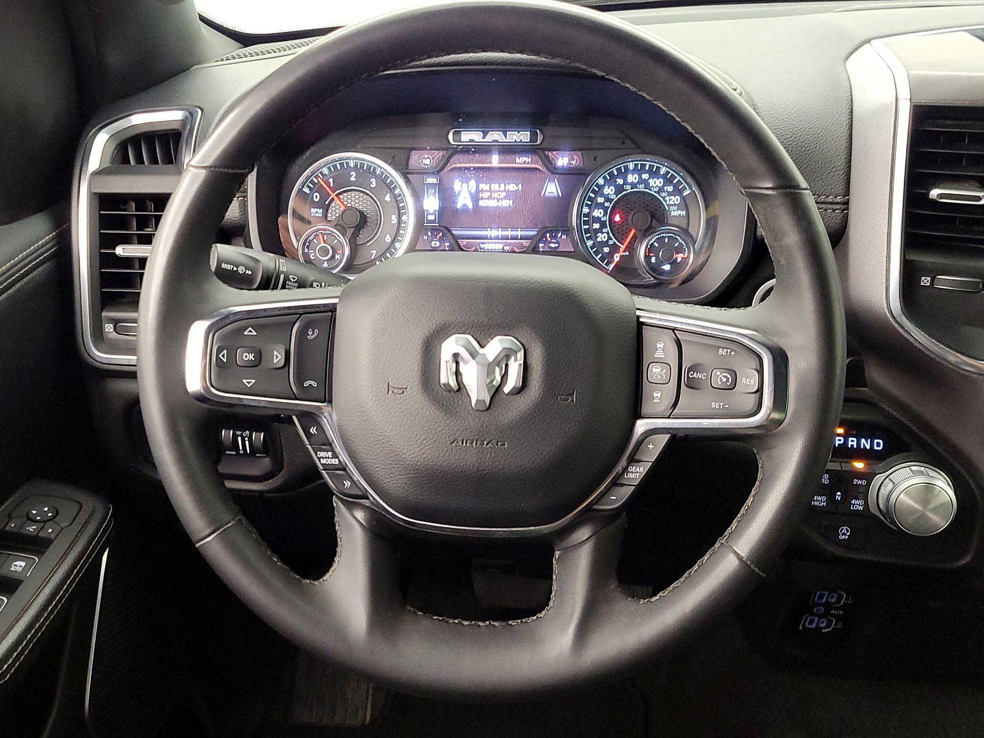 Thumbnail: 2025 RAM 1500 - 10