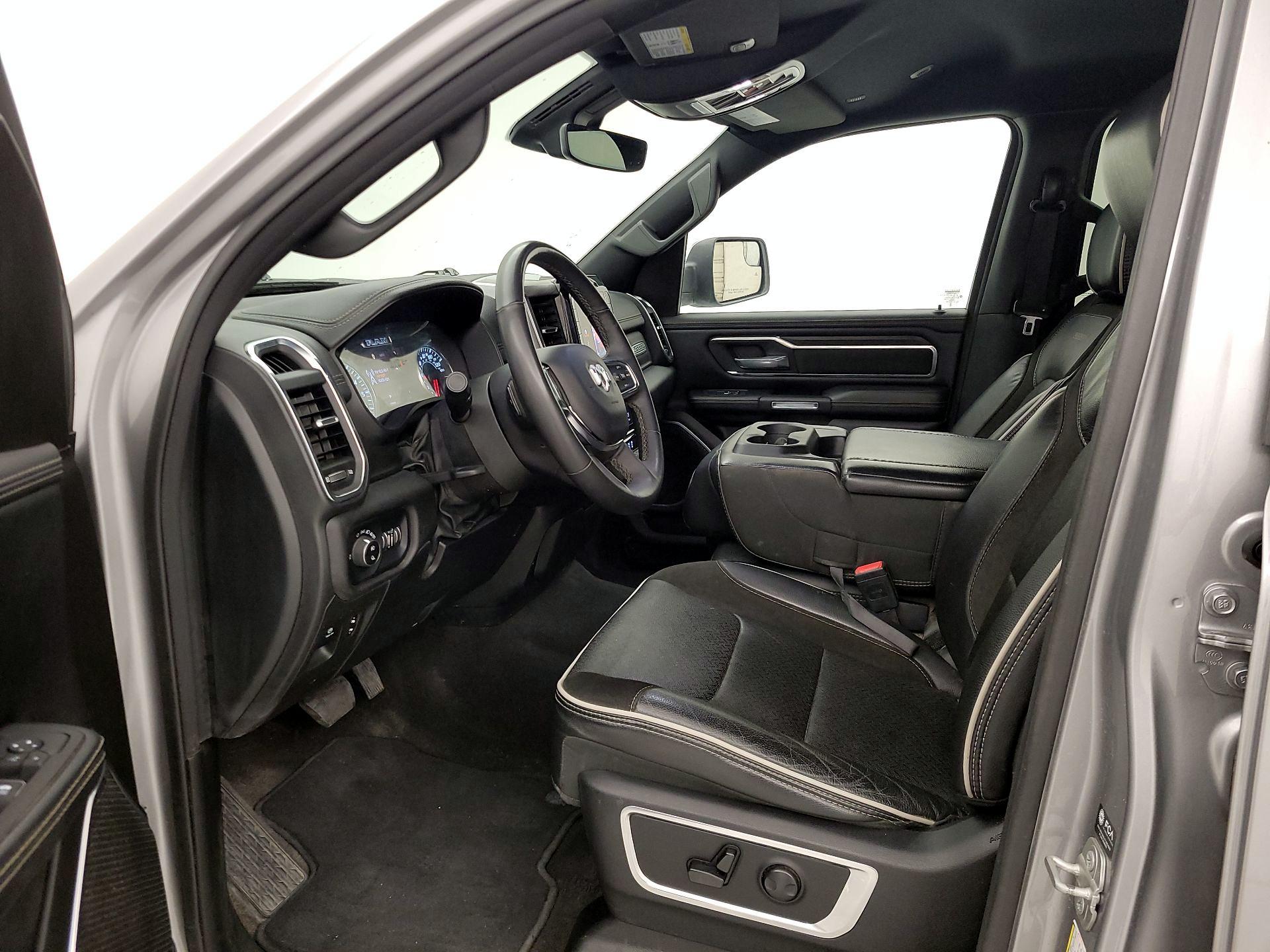 Thumbnail: 2025 RAM 1500 - 11