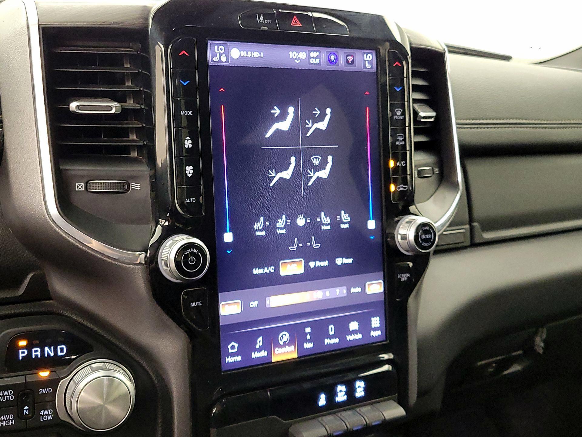 Thumbnail: 2025 RAM 1500 - 17