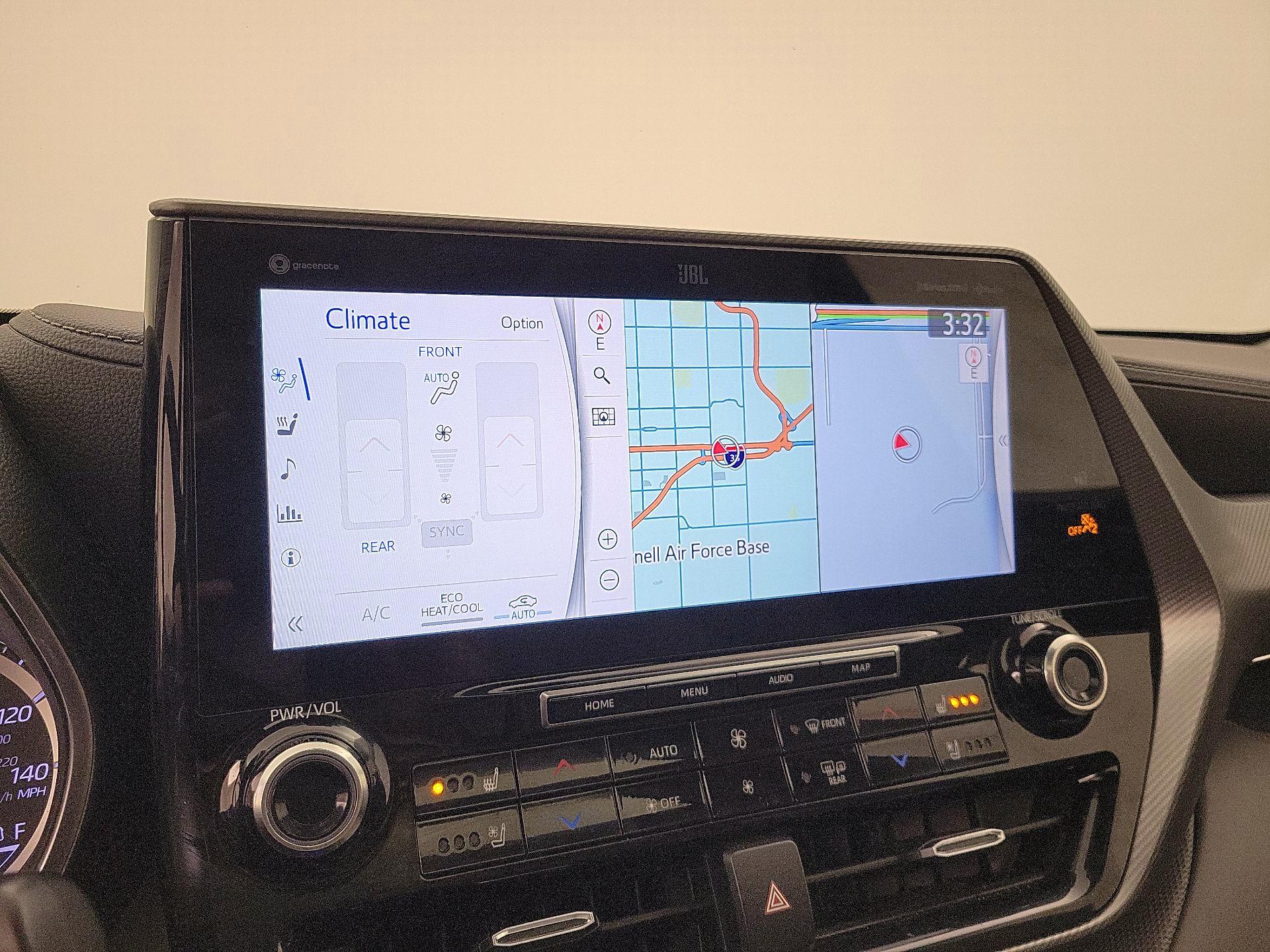 Thumbnail: 2022 Toyota Highlander - 14