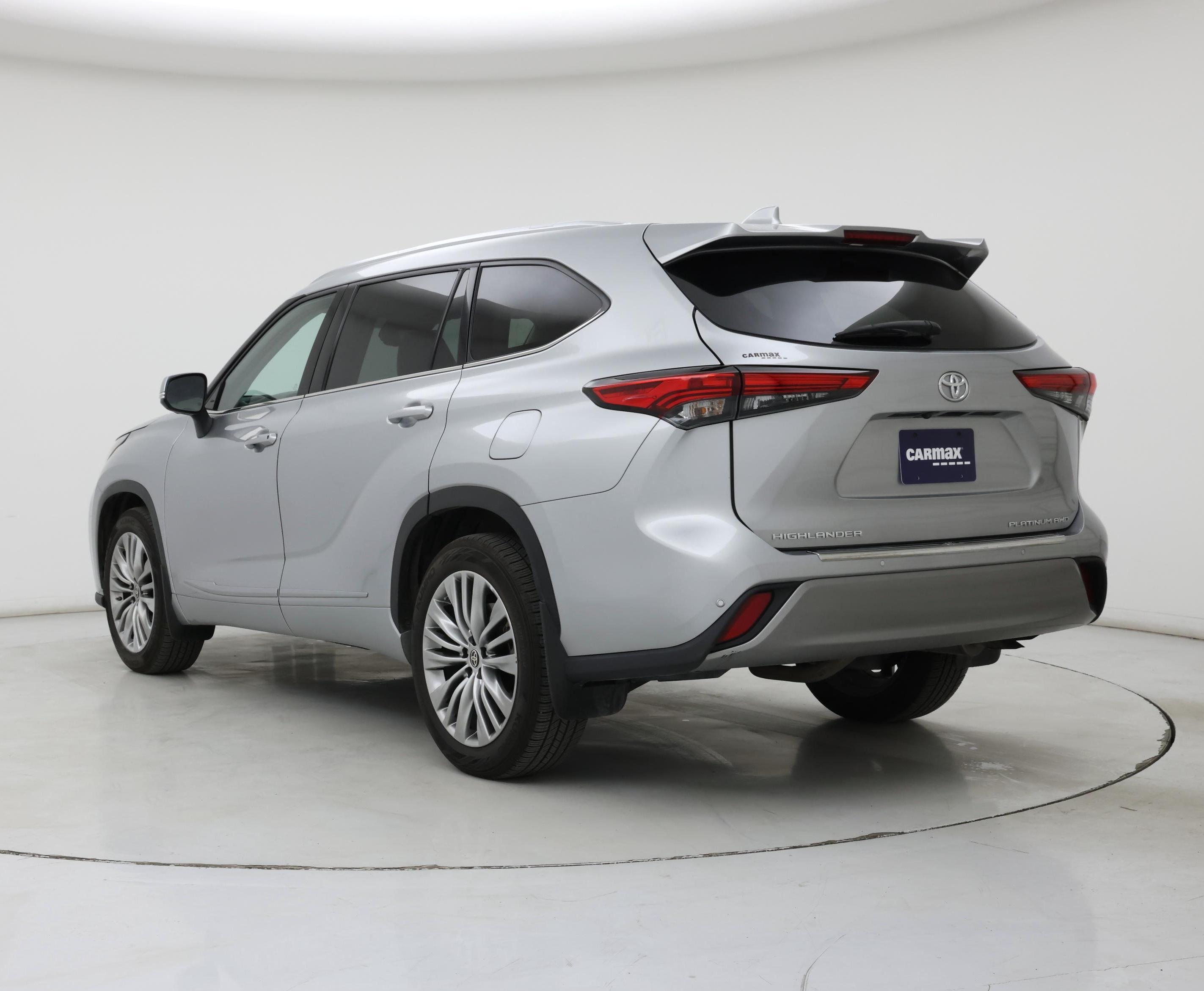 Thumbnail: 2022 Toyota Highlander - 2