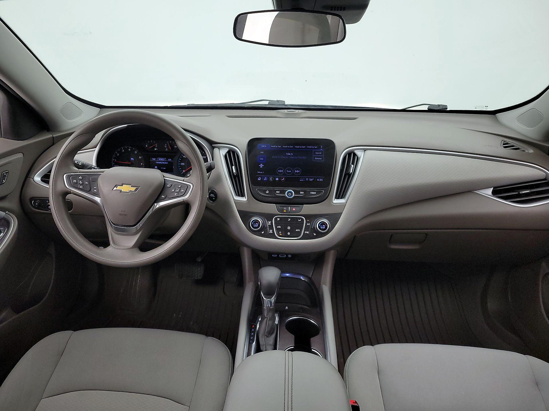 Thumbnail: 2023 Chevrolet Malibu - 9