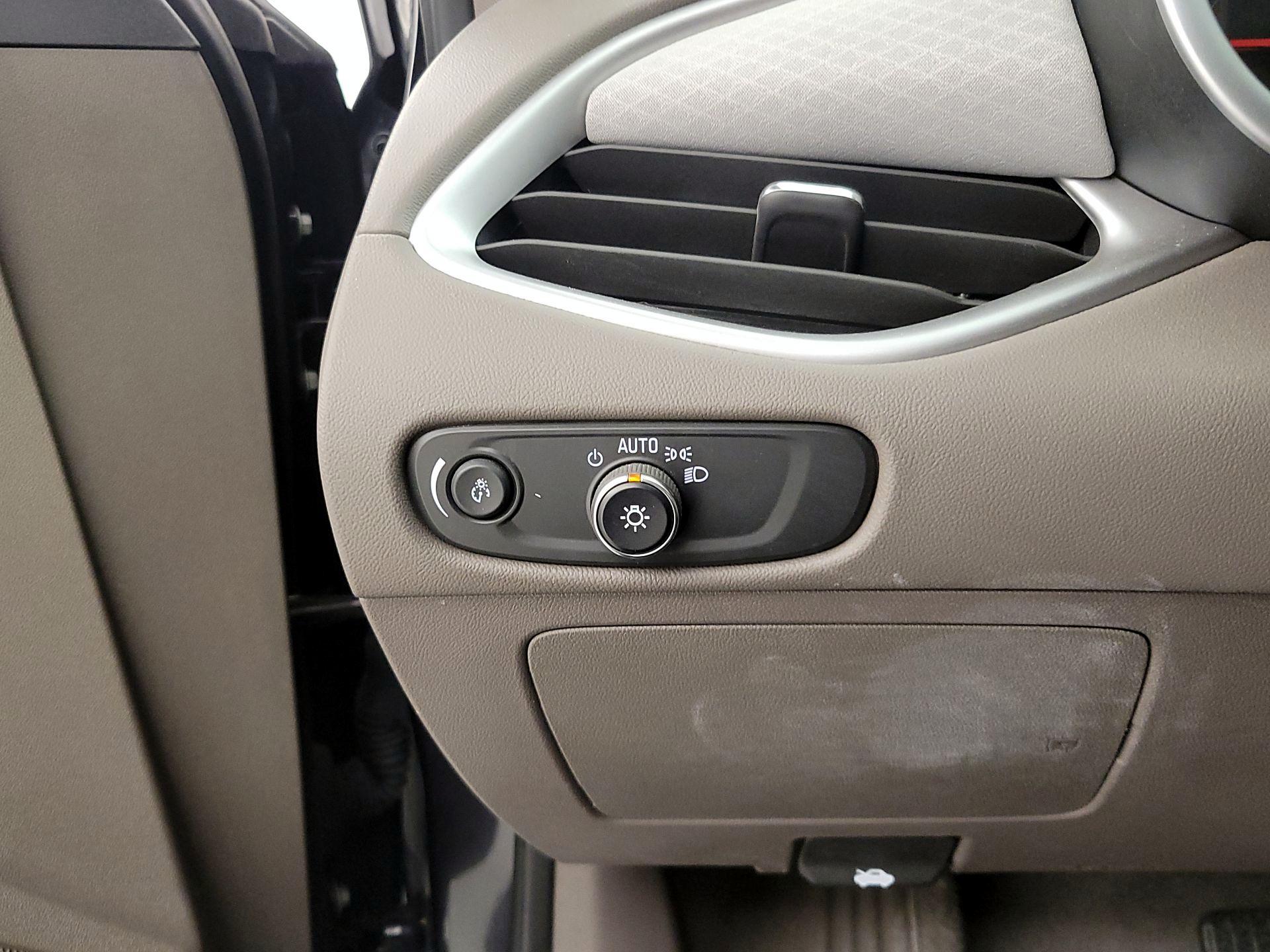 Thumbnail: 2023 Chevrolet Malibu - 13