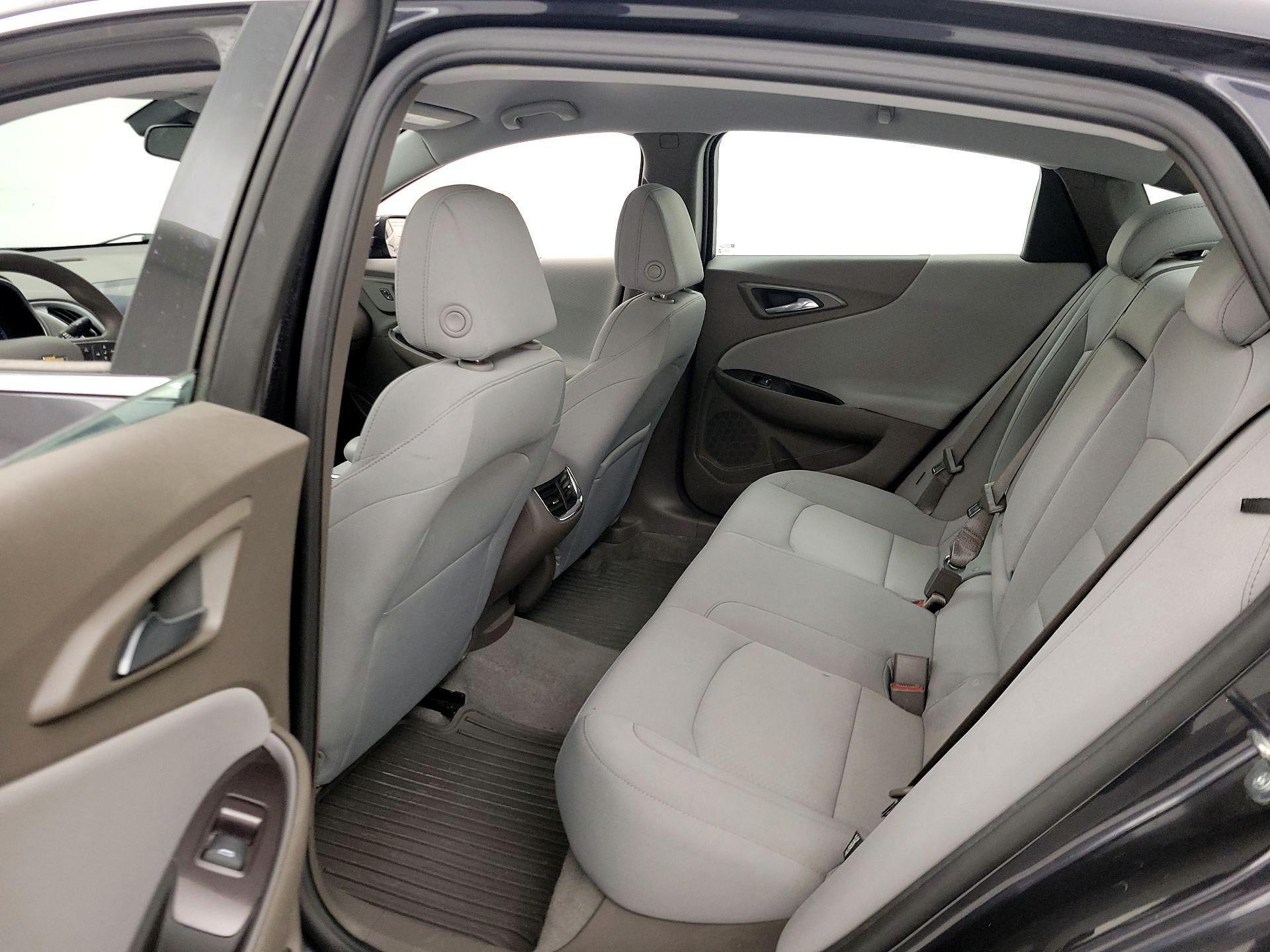 Thumbnail: 2023 Chevrolet Malibu - 19