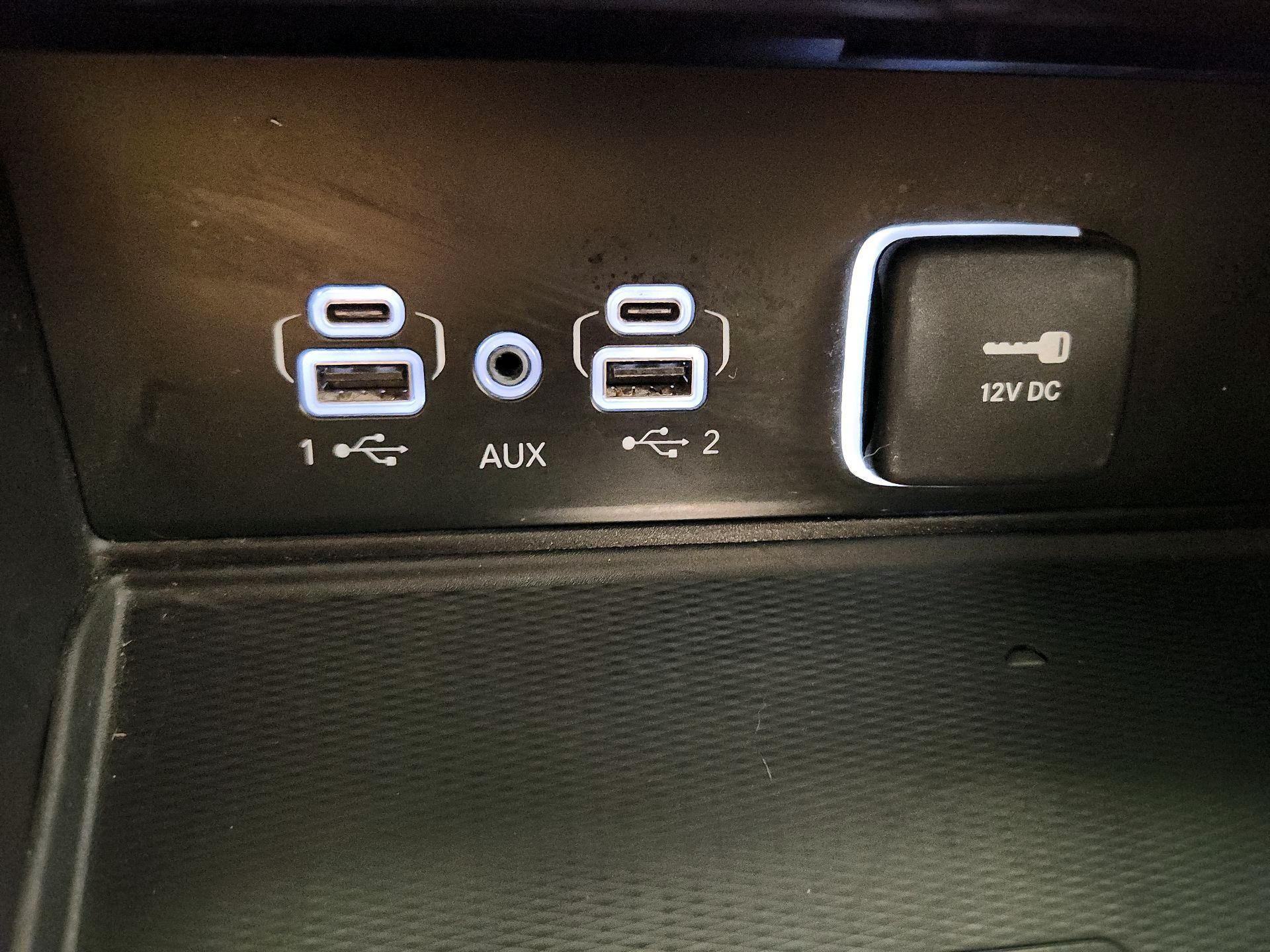 Thumbnail: 2024 Jeep Grand Cherokee - 19