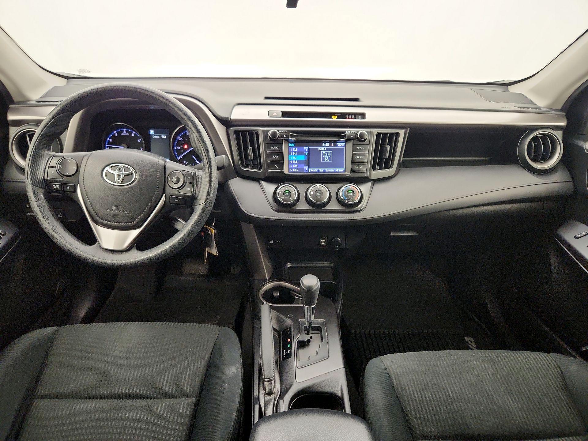 Thumbnail: 2018 Toyota RAV4 - 9