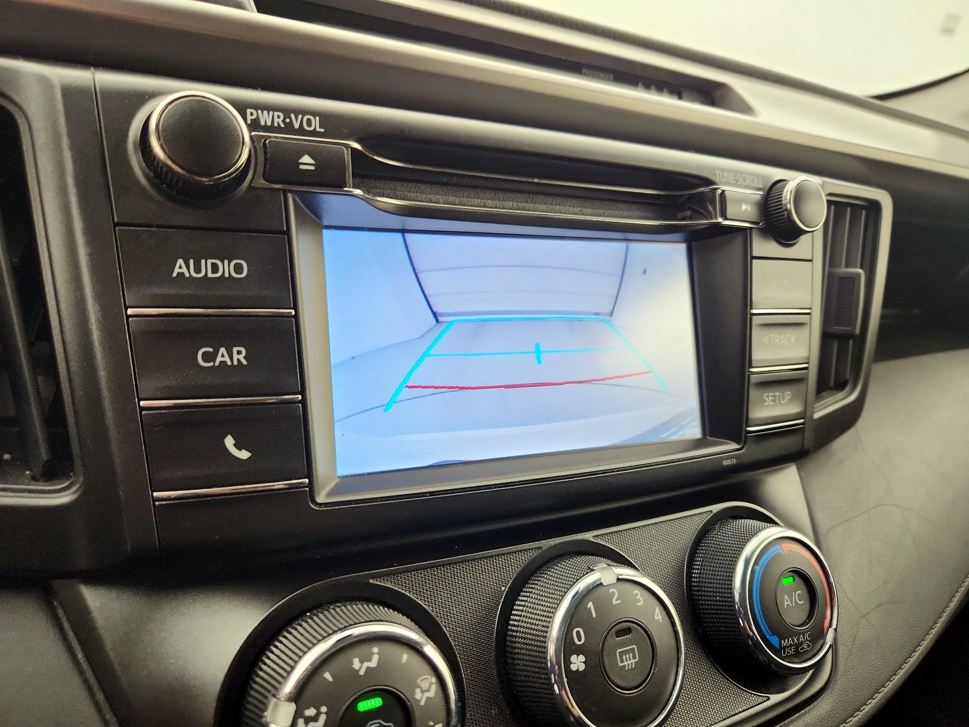 Thumbnail: 2018 Toyota RAV4 - 14