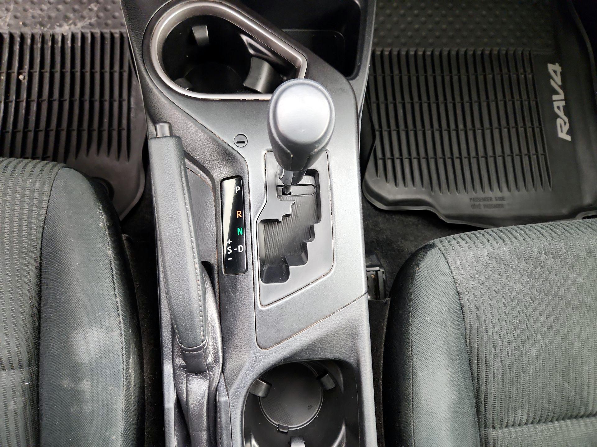 Thumbnail: 2018 Toyota RAV4 - 17