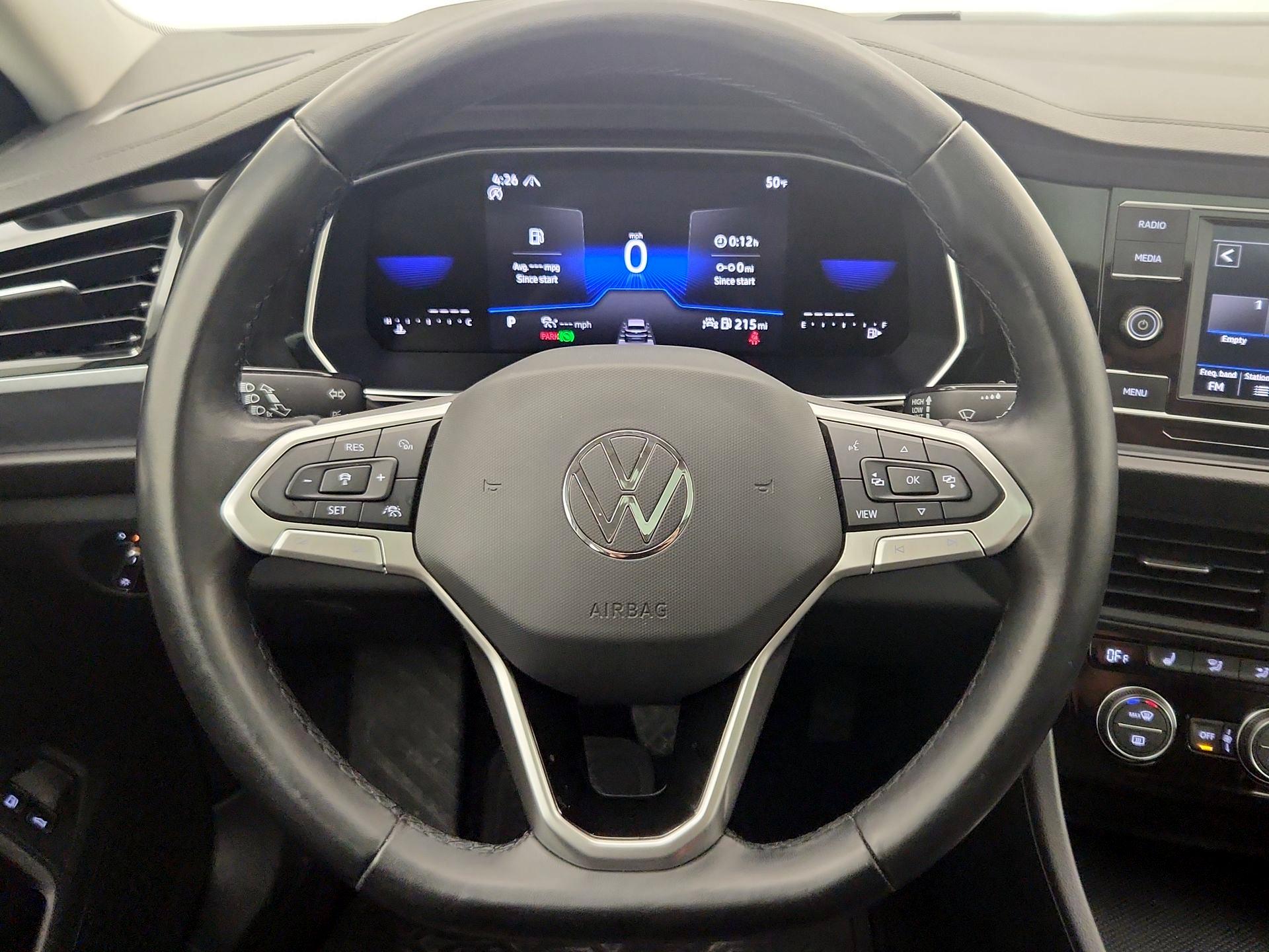 Thumbnail: 2023 Volkswagen Jetta - 10