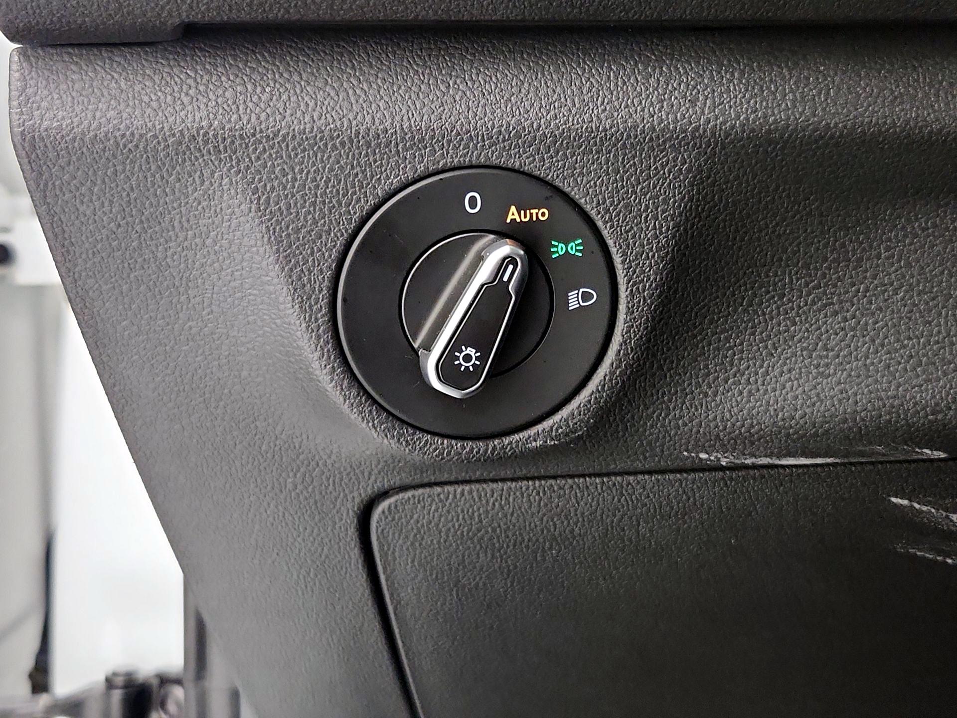 Thumbnail: 2023 Volkswagen Jetta - 13