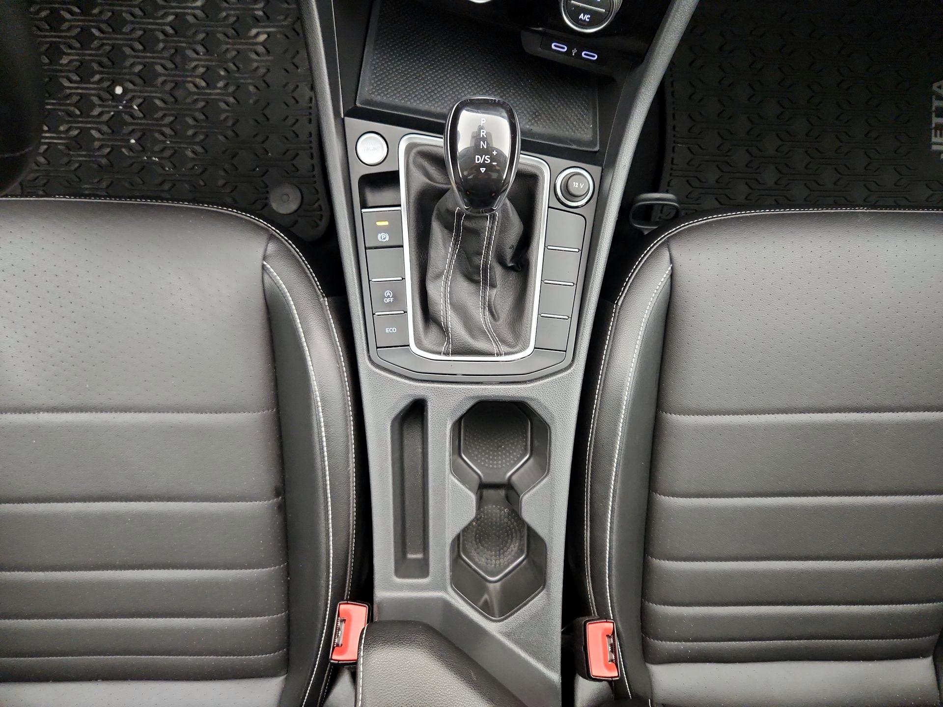 Thumbnail: 2023 Volkswagen Jetta - 17