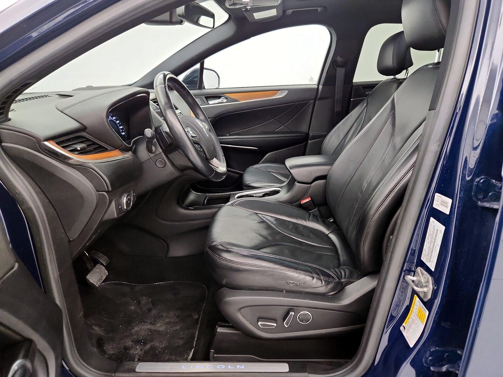 Thumbnail: 2019 Lincoln MKC - 11