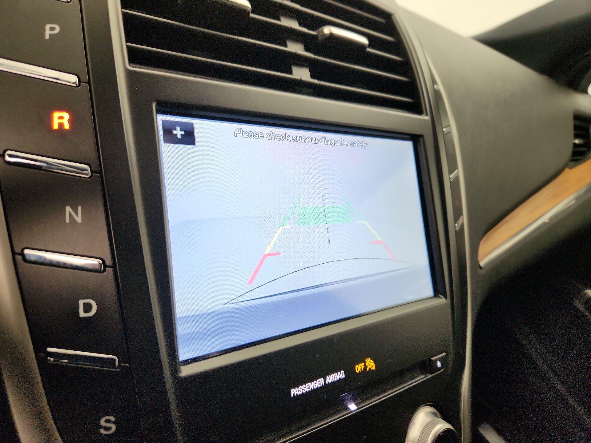 Thumbnail: 2019 Lincoln MKC - 15