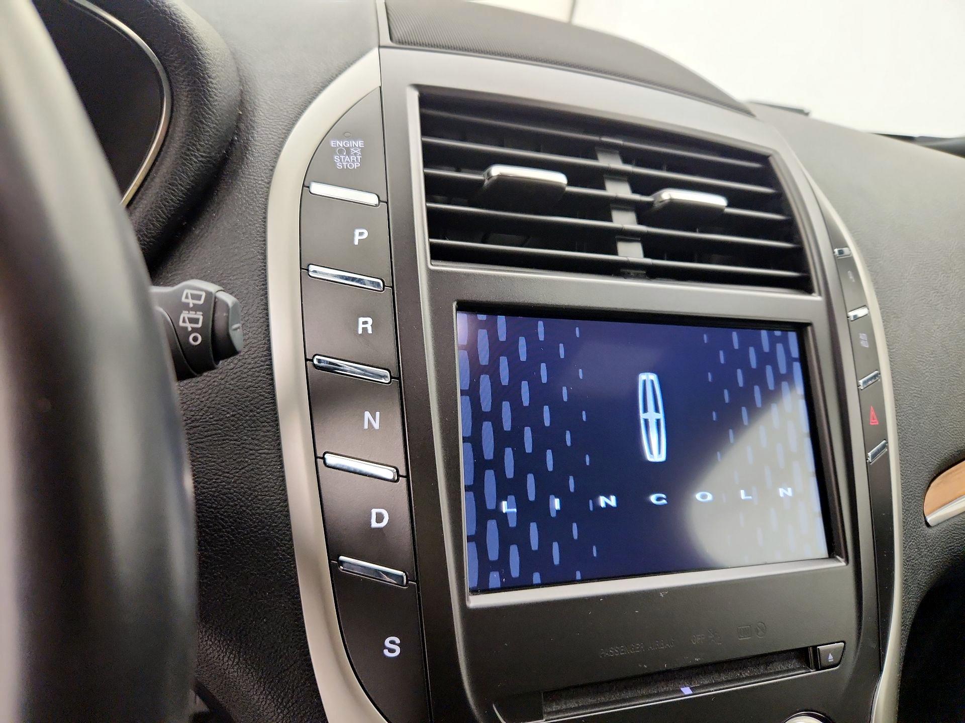 Thumbnail: 2019 Lincoln MKC - 18