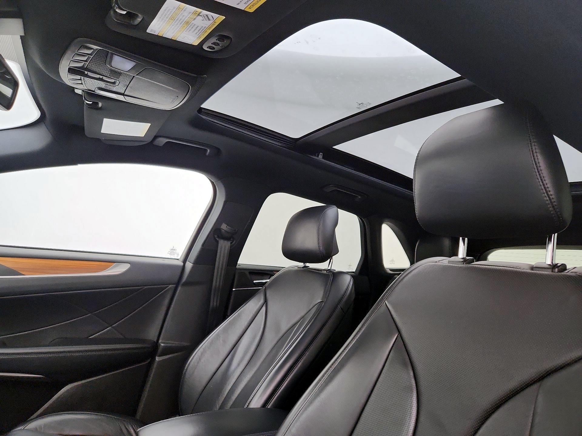 Thumbnail: 2019 Lincoln MKC - 20