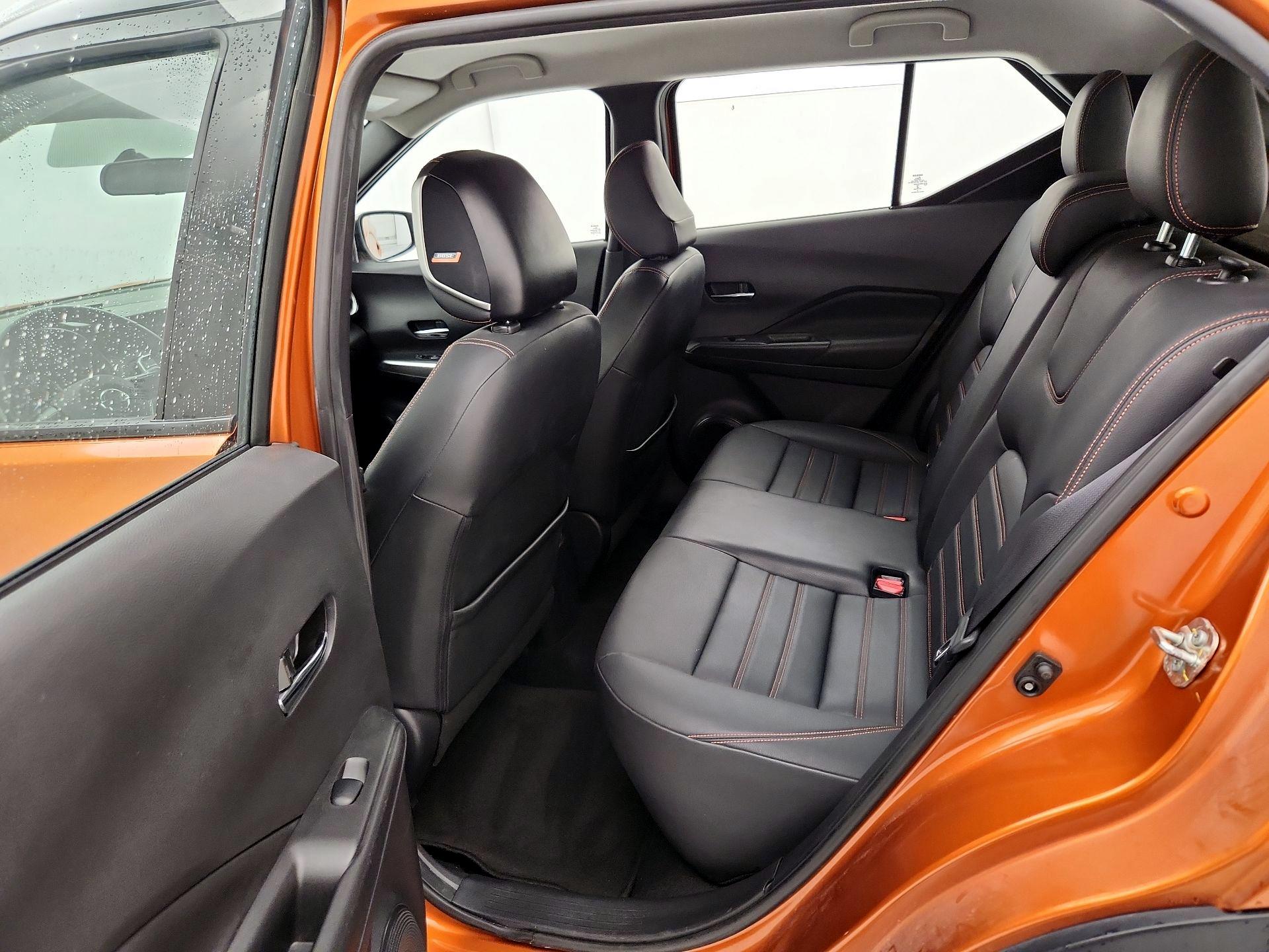 Thumbnail: 2019 Nissan Kicks - 19