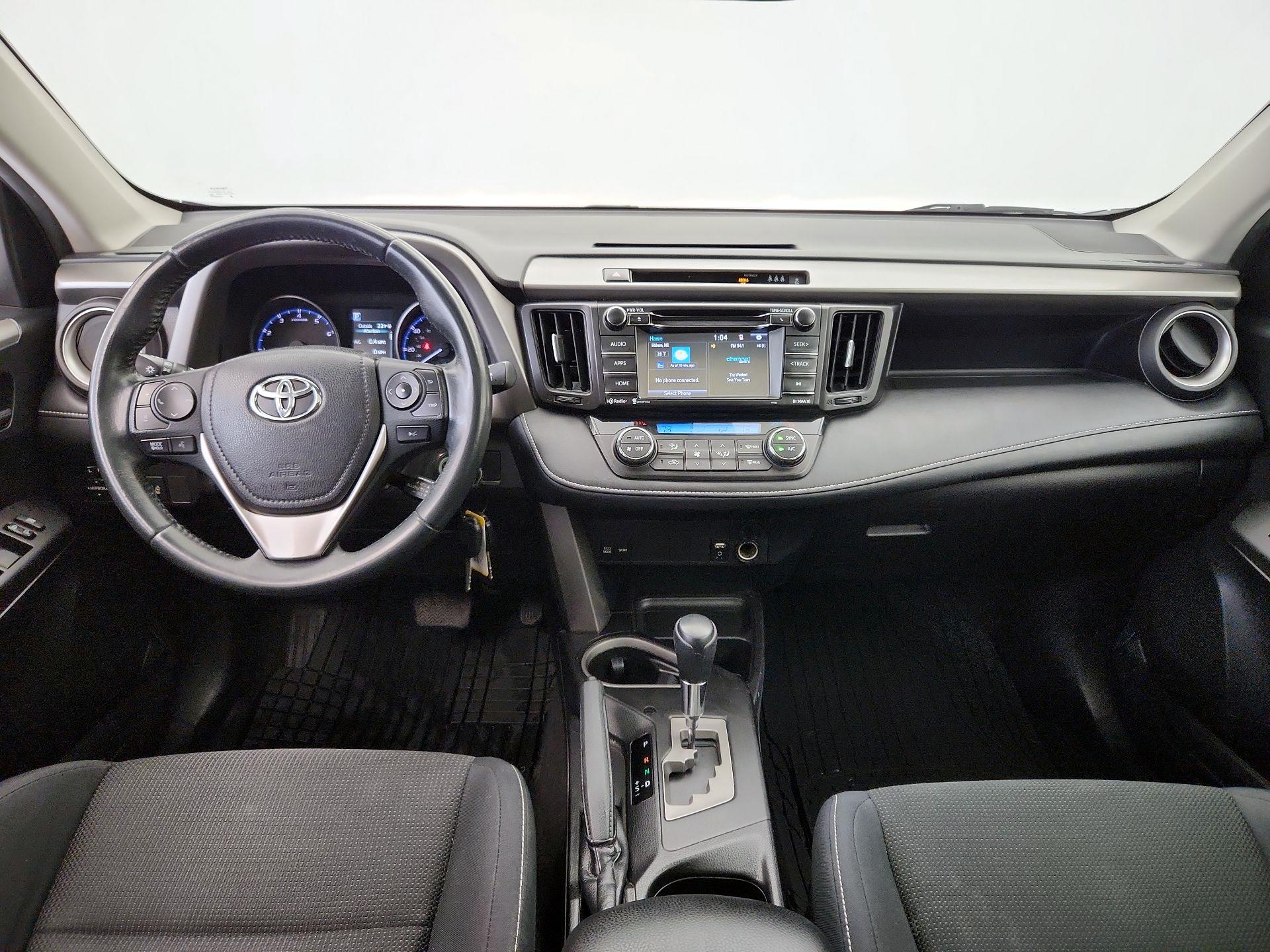 Thumbnail: 2017 Toyota RAV4 - 9