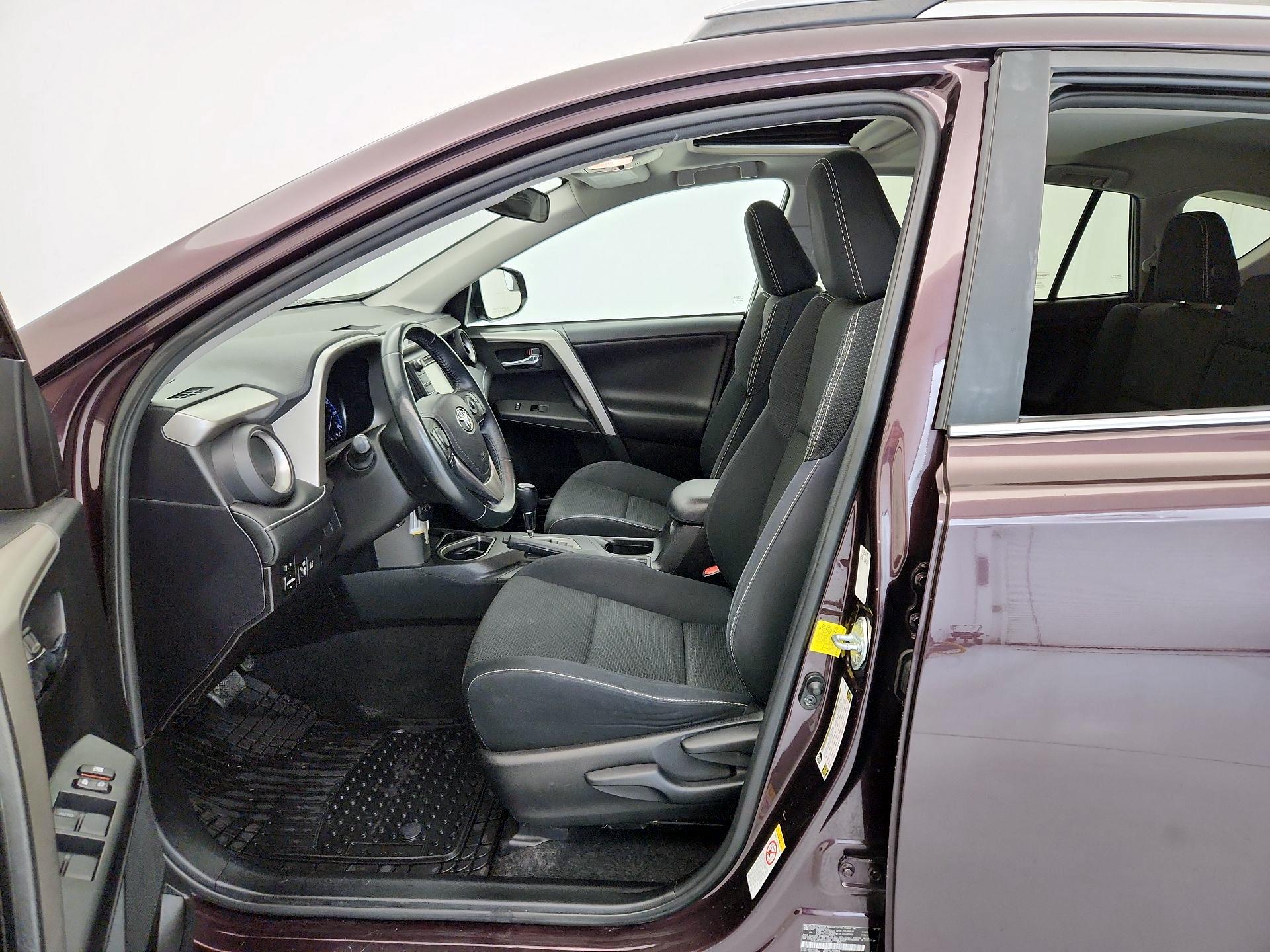 Thumbnail: 2017 Toyota RAV4 - 11