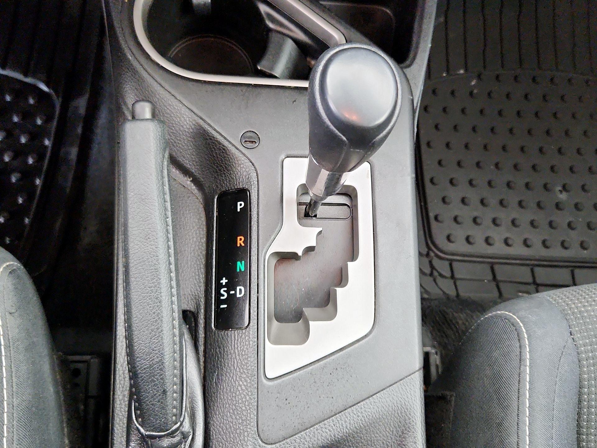 Thumbnail: 2017 Toyota RAV4 - 17