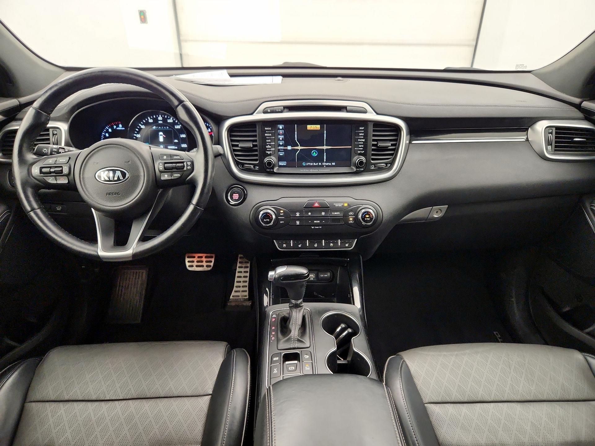 Thumbnail: 2016 Kia Sorento - 9